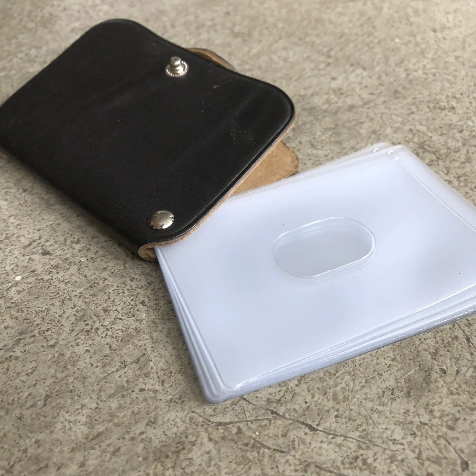 phigvel makers co. | card case vintage black - Image 3