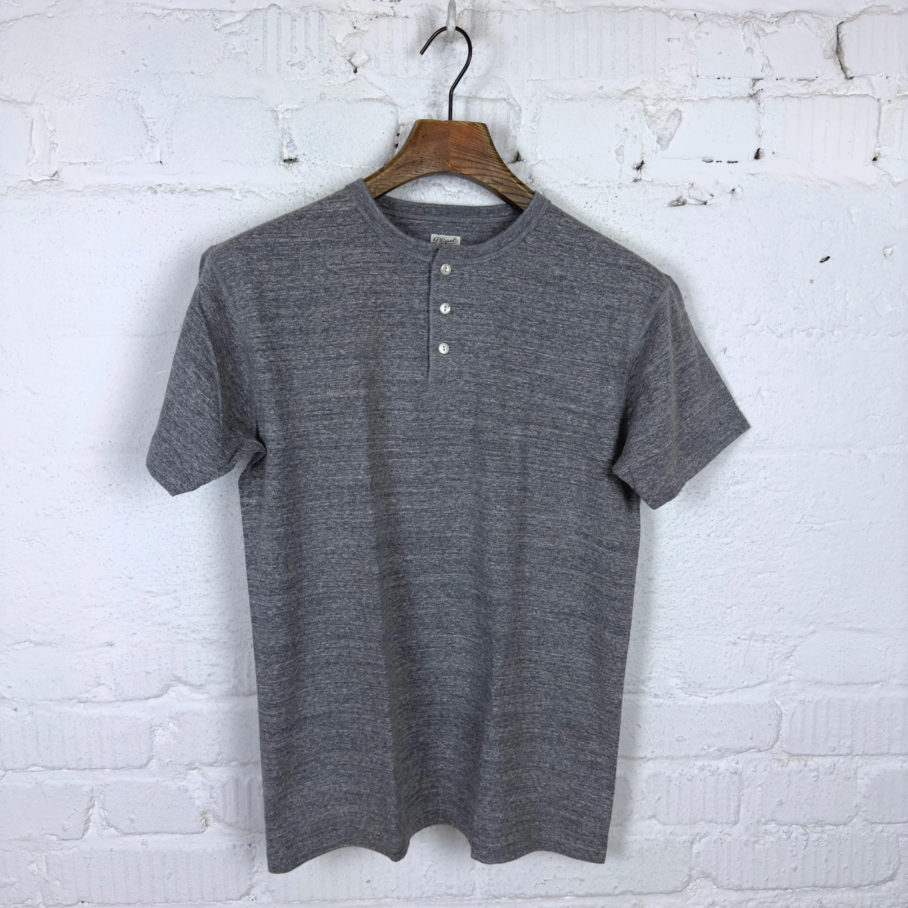 phigvel makers co. | henley neck tee top gray