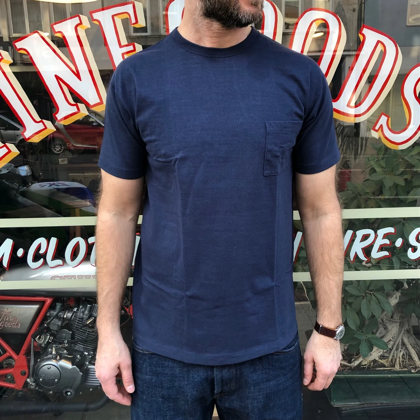 phigvel makers co. | pocket tee ink navy - Image 2