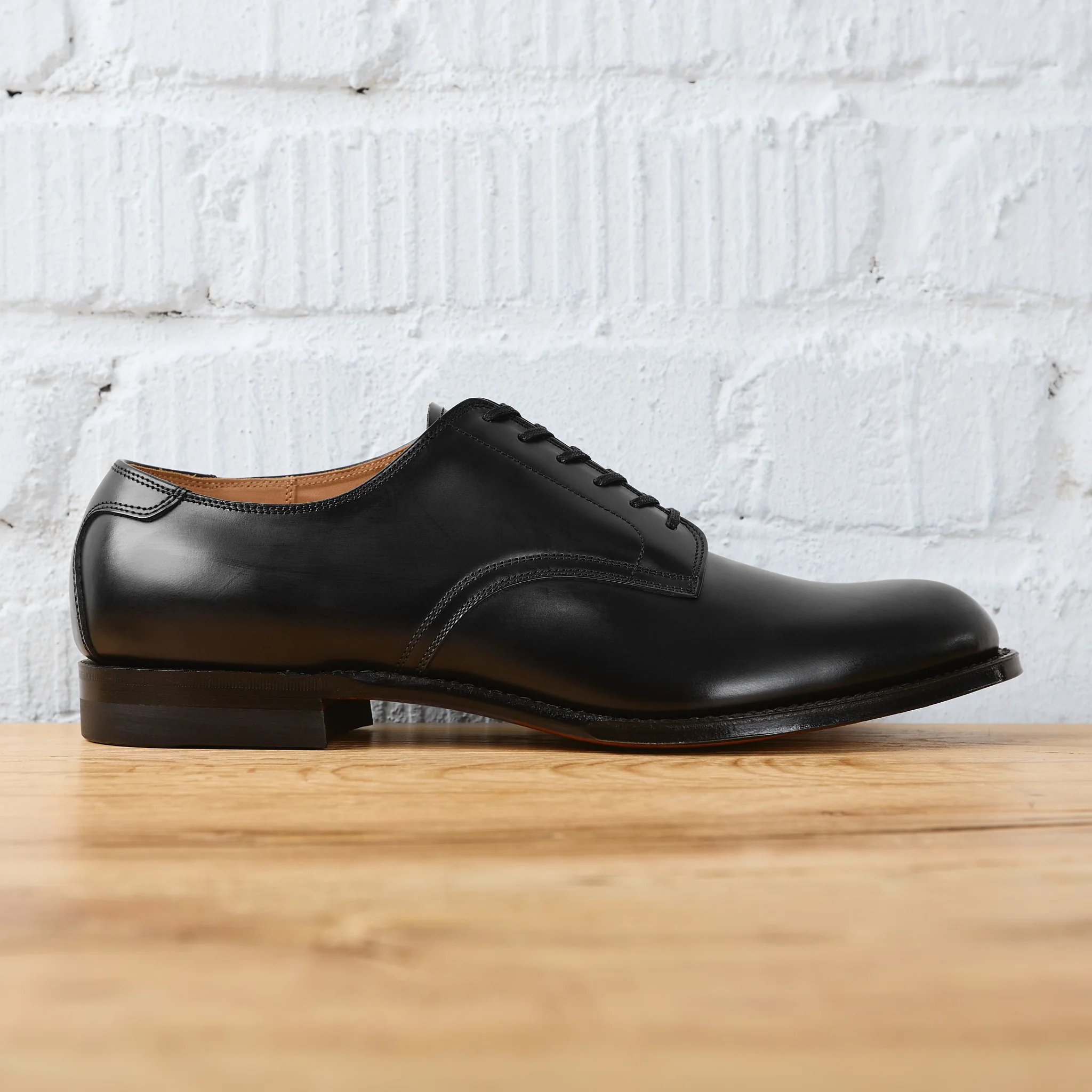 phigvel makers co. | service shoes black