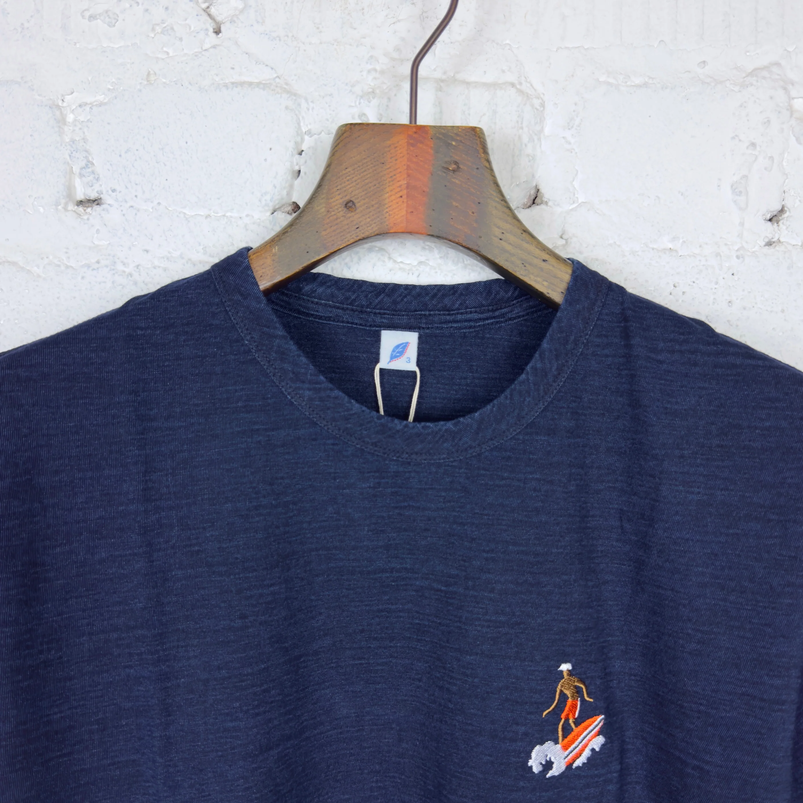 pure blue japan | 5406-6 indigo summer embroidered t-shirt surfer - Image 2