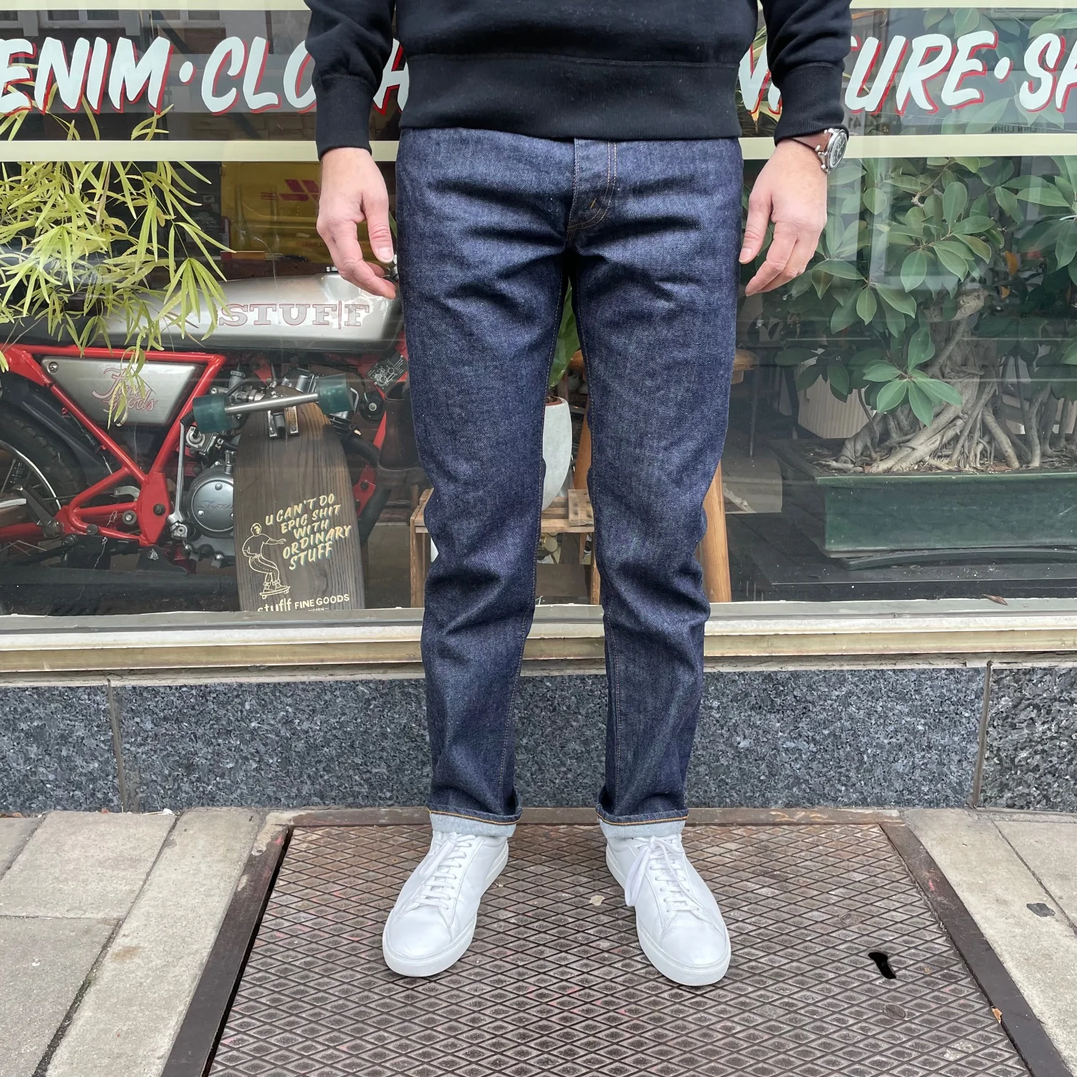 resolute | 712 - Image 3