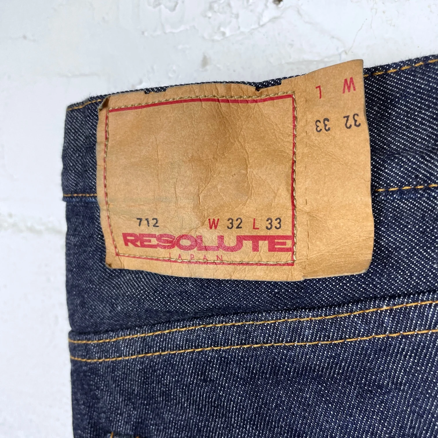 resolute | 712 - Image 5