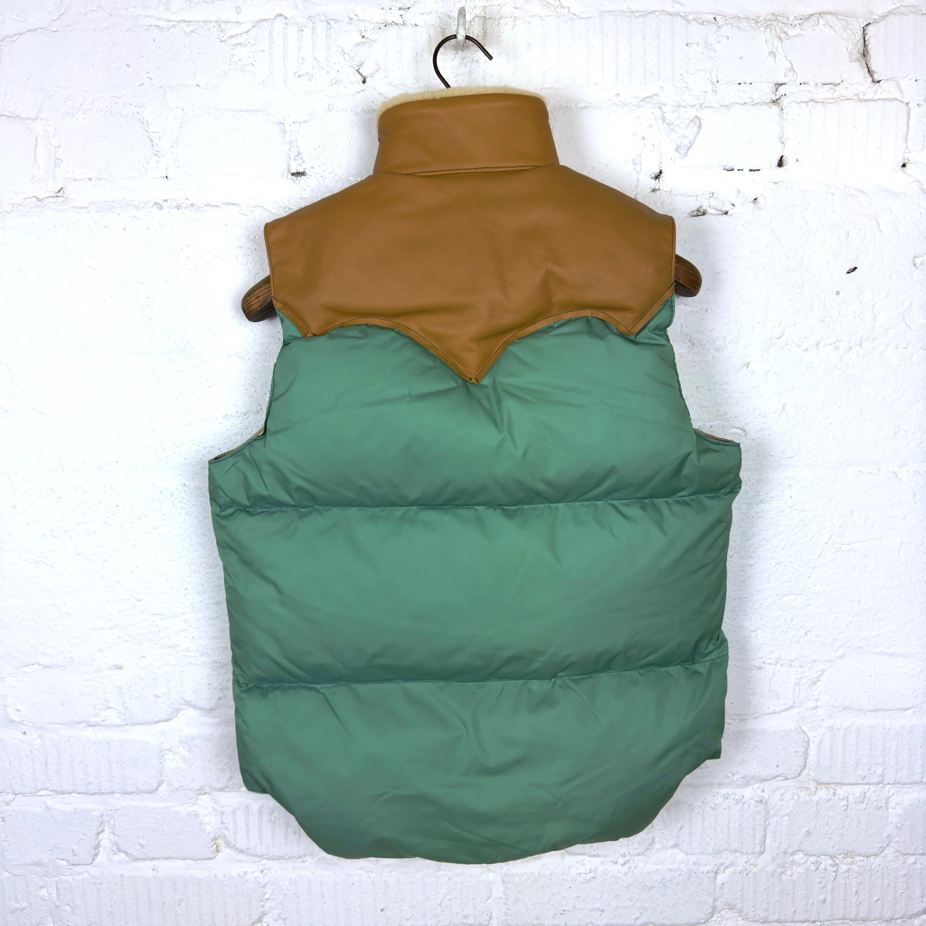 rocky mountain featherbed | christy vest emerald - Image 4