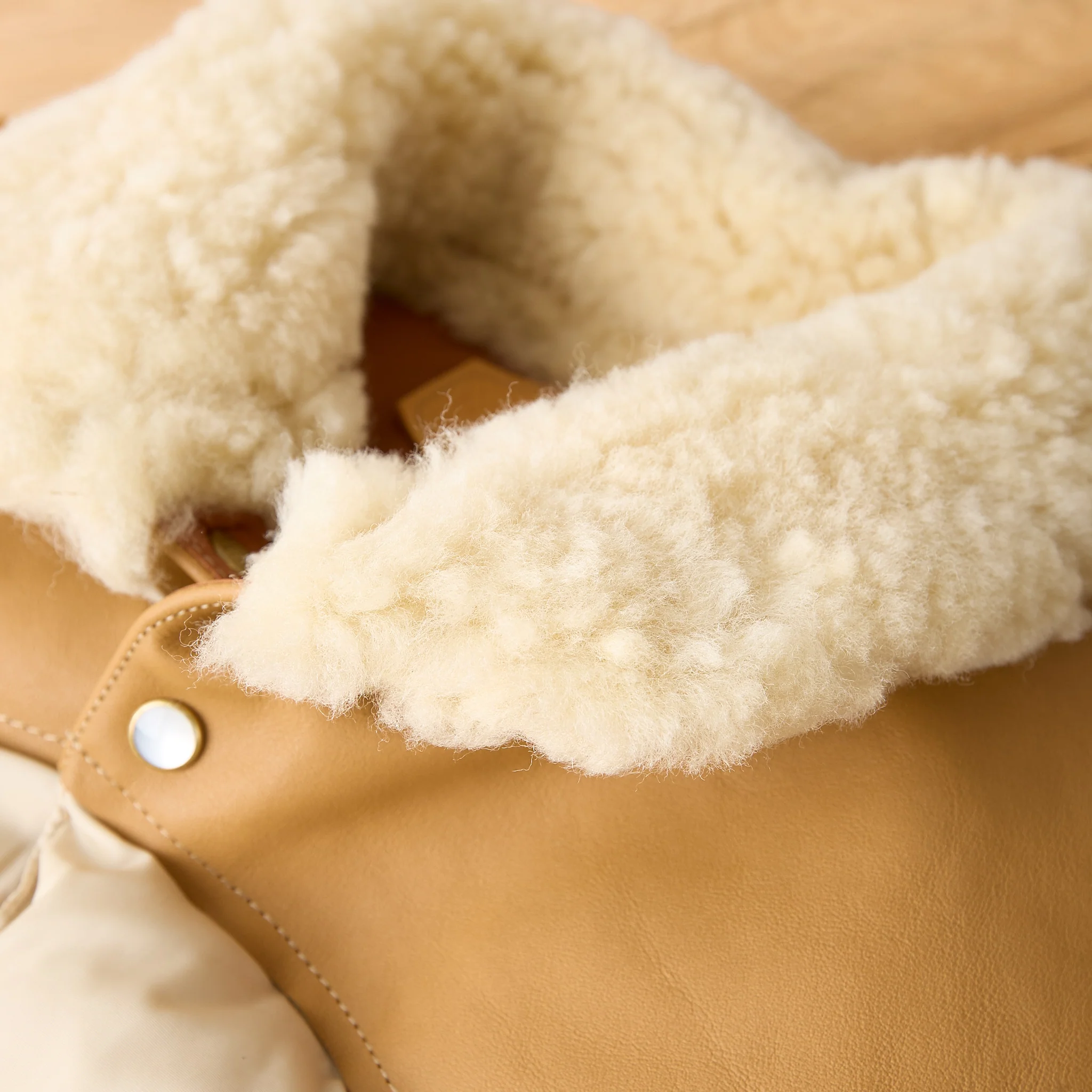 rocky mountain featherbed | christy vest l.beige - Image 4