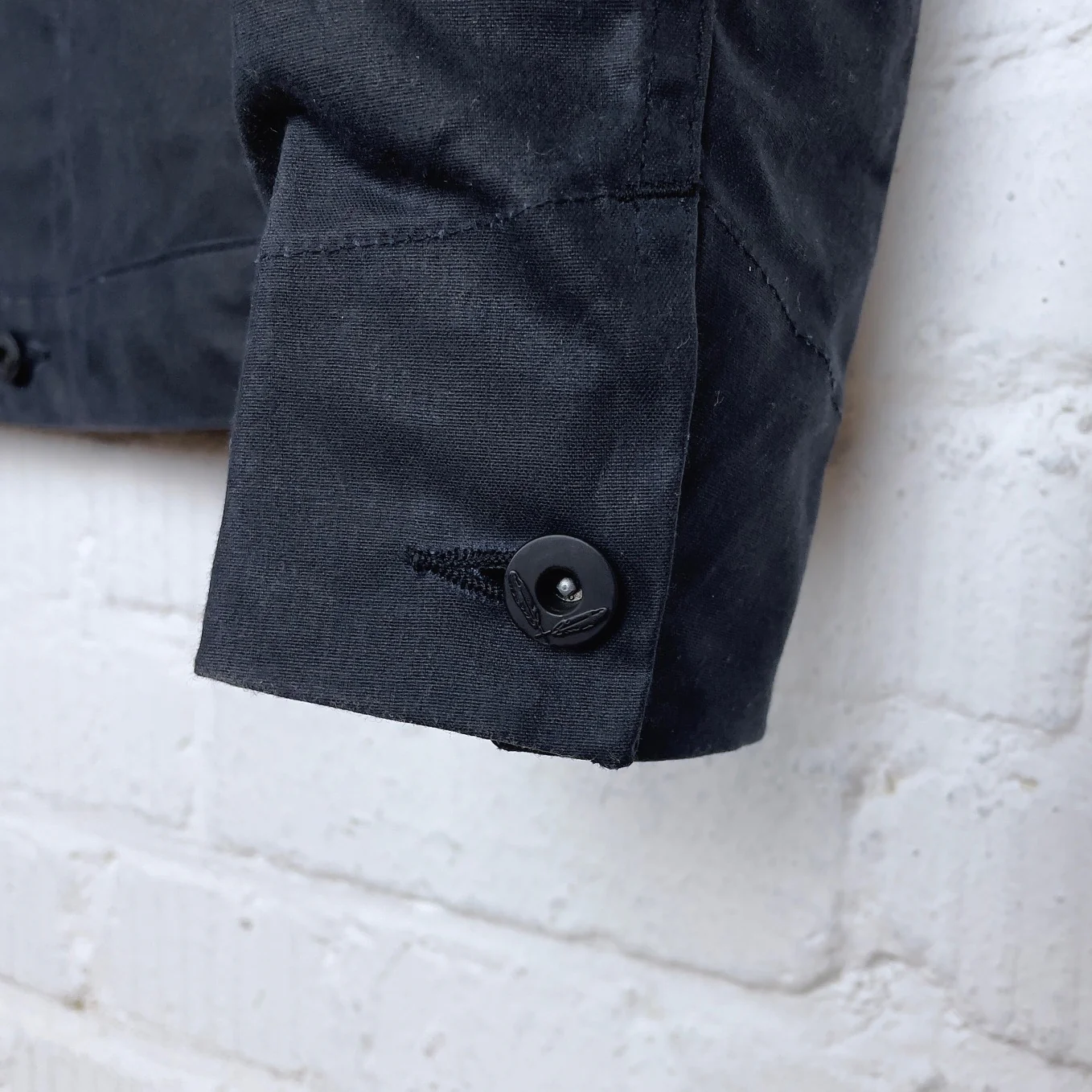 rogue territory | waxed canvas supply jacket - black ridgeline - Image 6