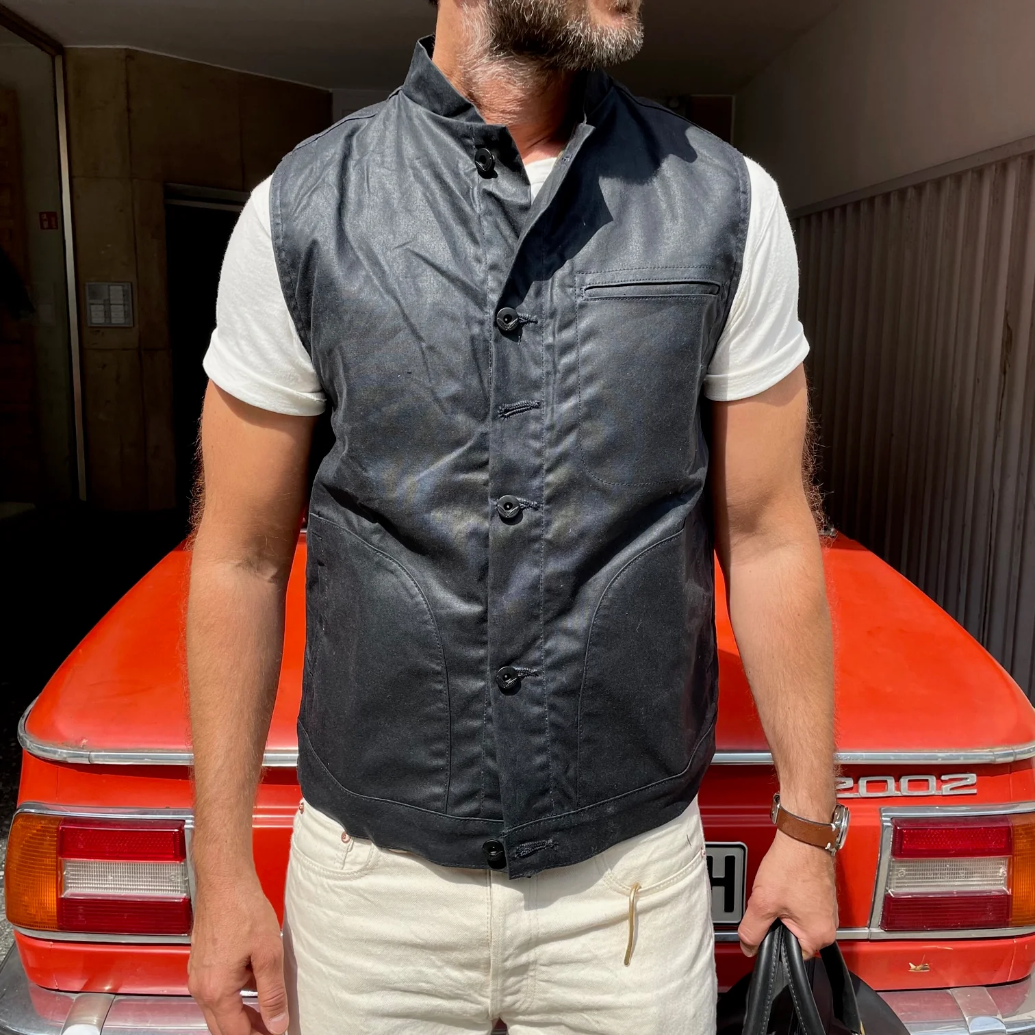 rogue territory | supply vest waxed black - Image 3