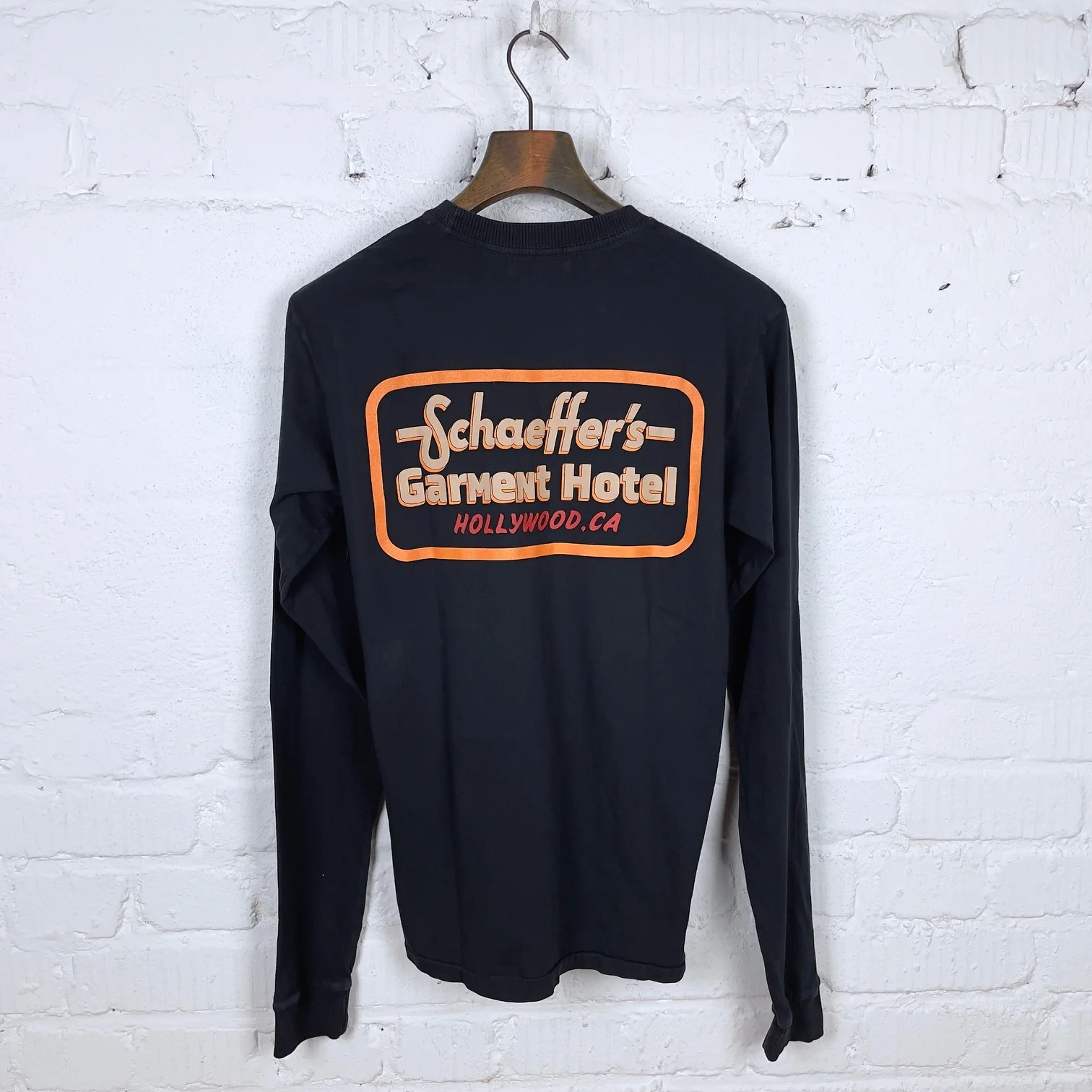 schaeffer's garment hotel | script logo long sleeve - black - Image 2