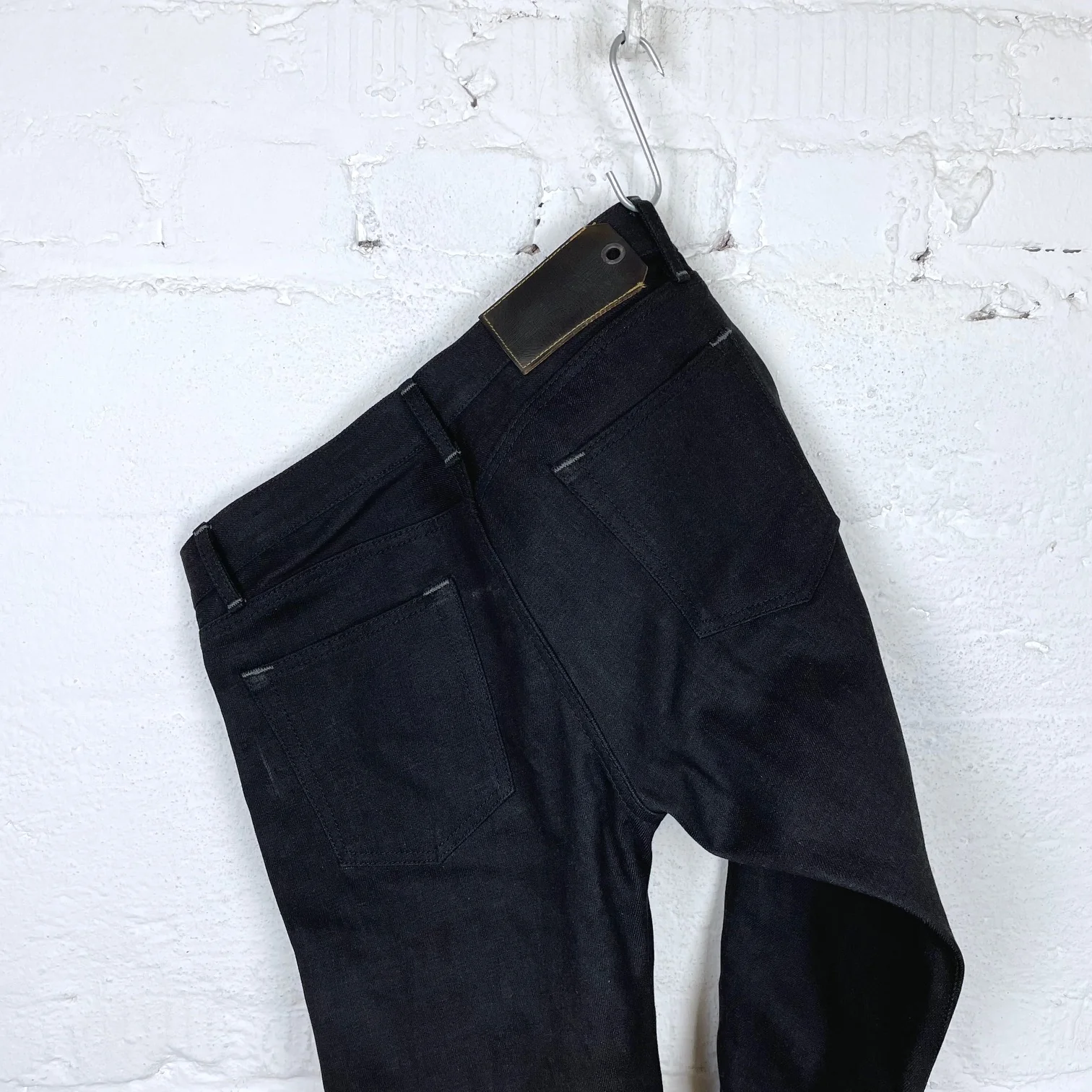 schaeffer's garment hotel | 101 standard straight sulphur black - Image 6