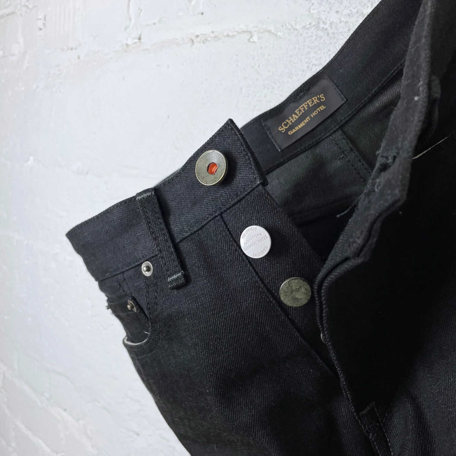 schaeffer's garment hotel | 101 standard straight sulphur black - Image 8