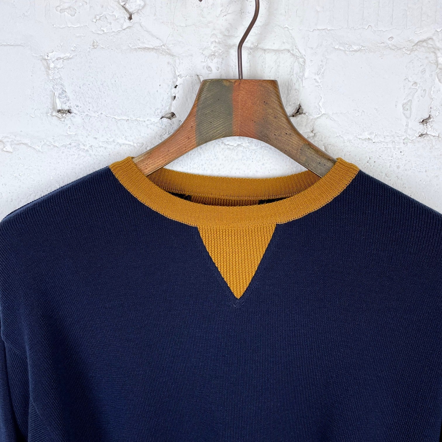 stevenson overall co. | v-gusset wool knitted sweat shirt navy - Image 4