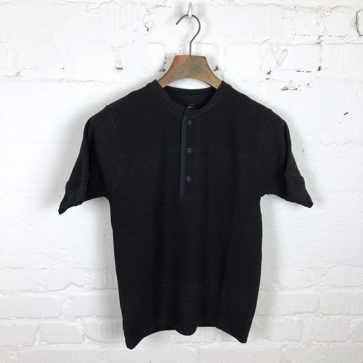 stevenson overall co. | waffle knit henley short black