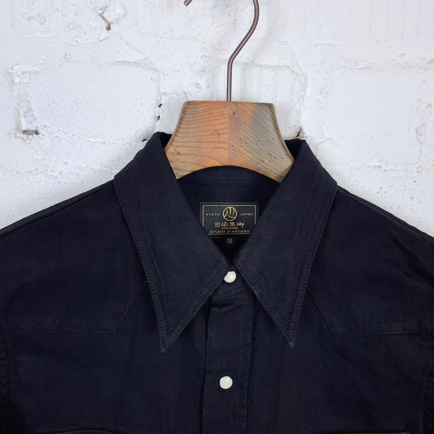 studio d'artisan | 5686 "kurozome" western shirt - Image 2