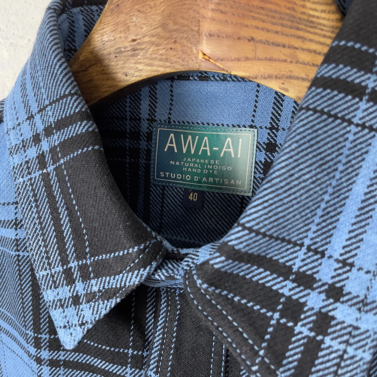 studio d'artisan | 5700 "awa-ai" natural indigo heavyweight check flannel shirt - Image 4