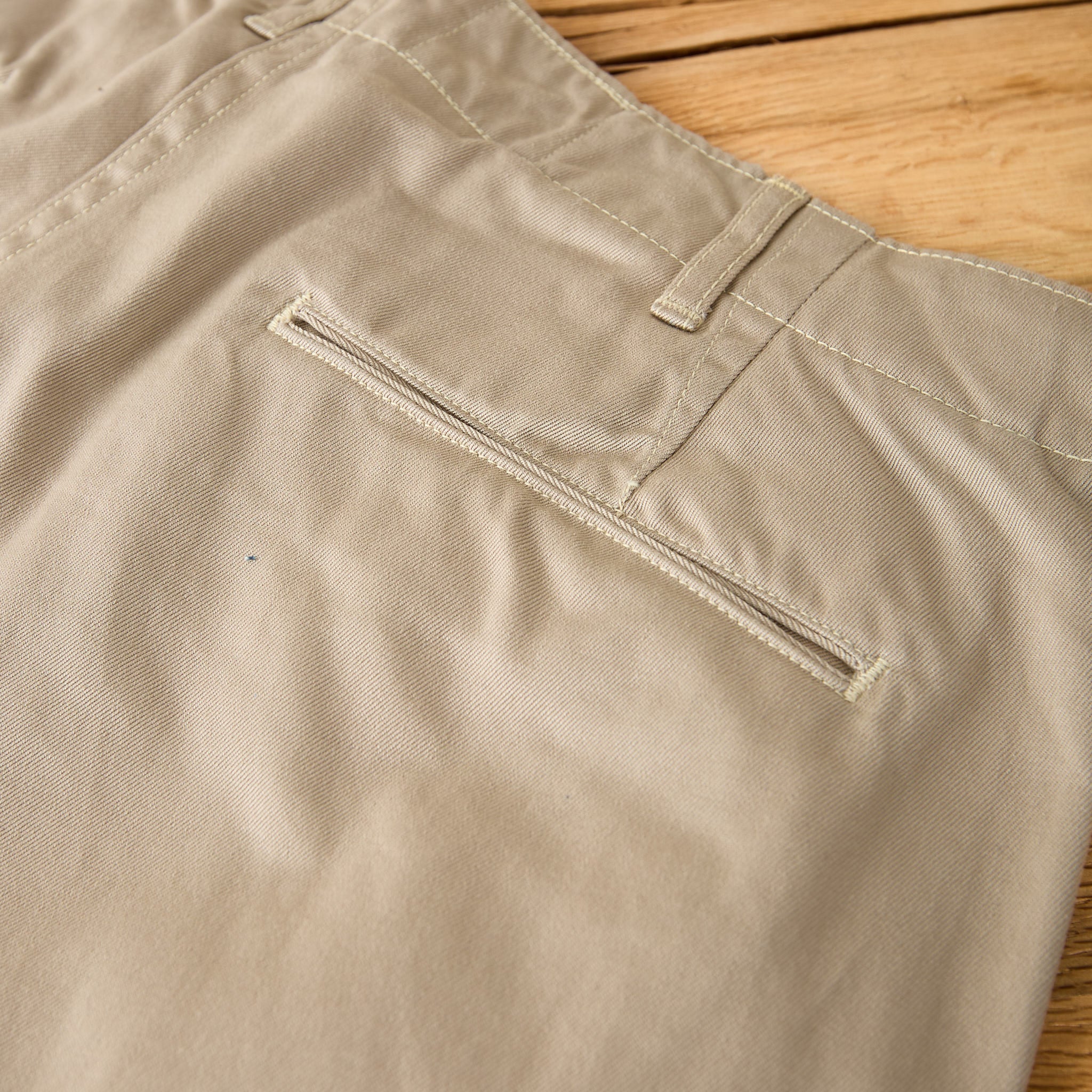 tcb | stay gold chino - 41 khaki - Image 7