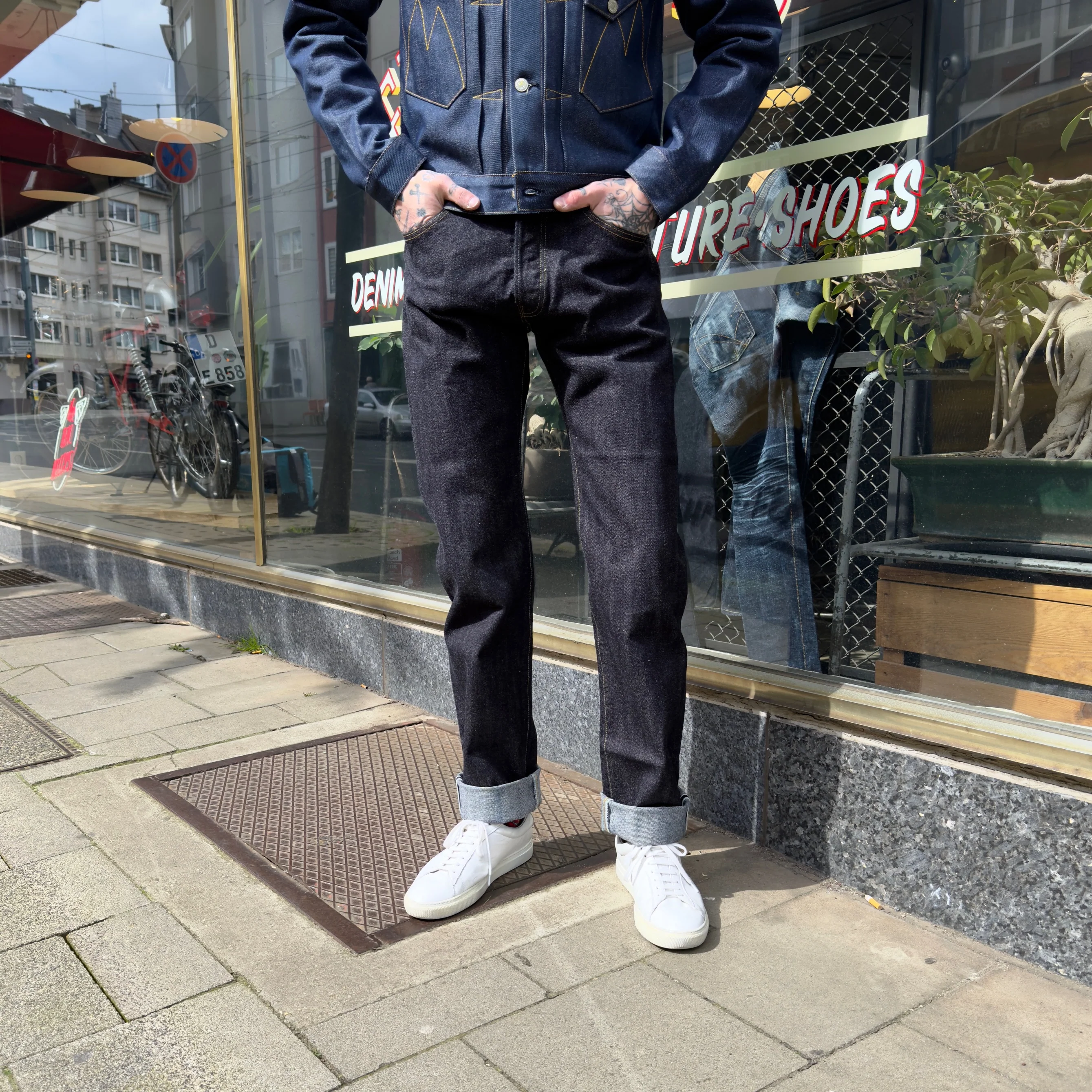 the flat head | fn-d110 14.5oz regular tapered jean - Image 3