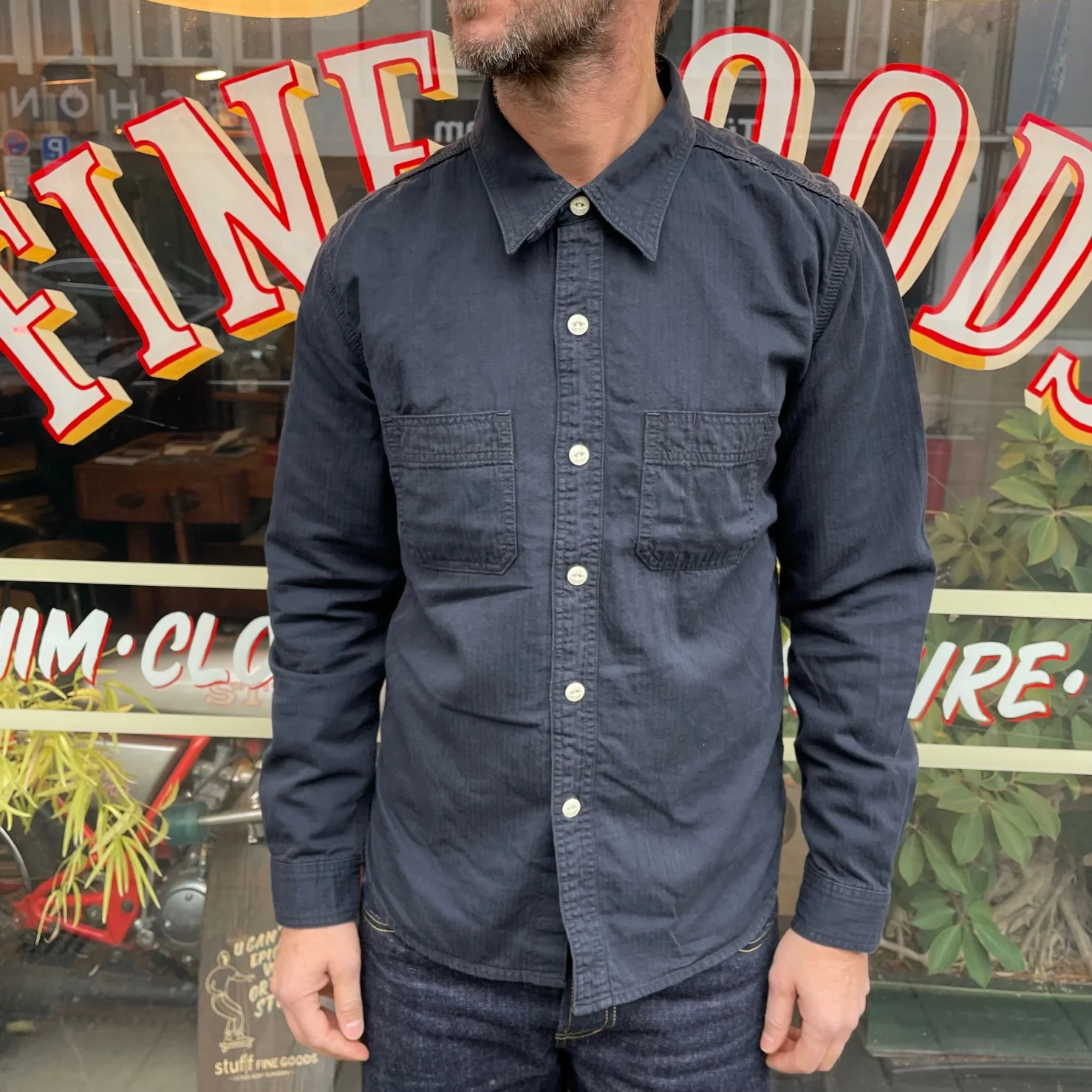 the flat head | fn-sck-004l herringbone work shirt black - Image 3