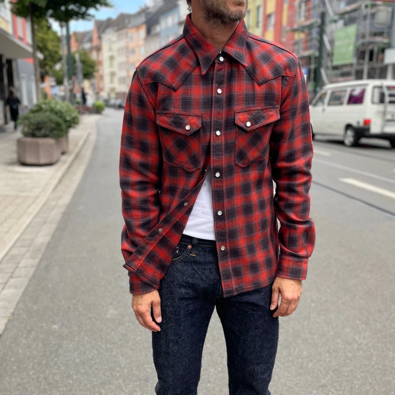 the flat head | fn-snw-005l block check ombre flannel western shirt - red - black - Image 2