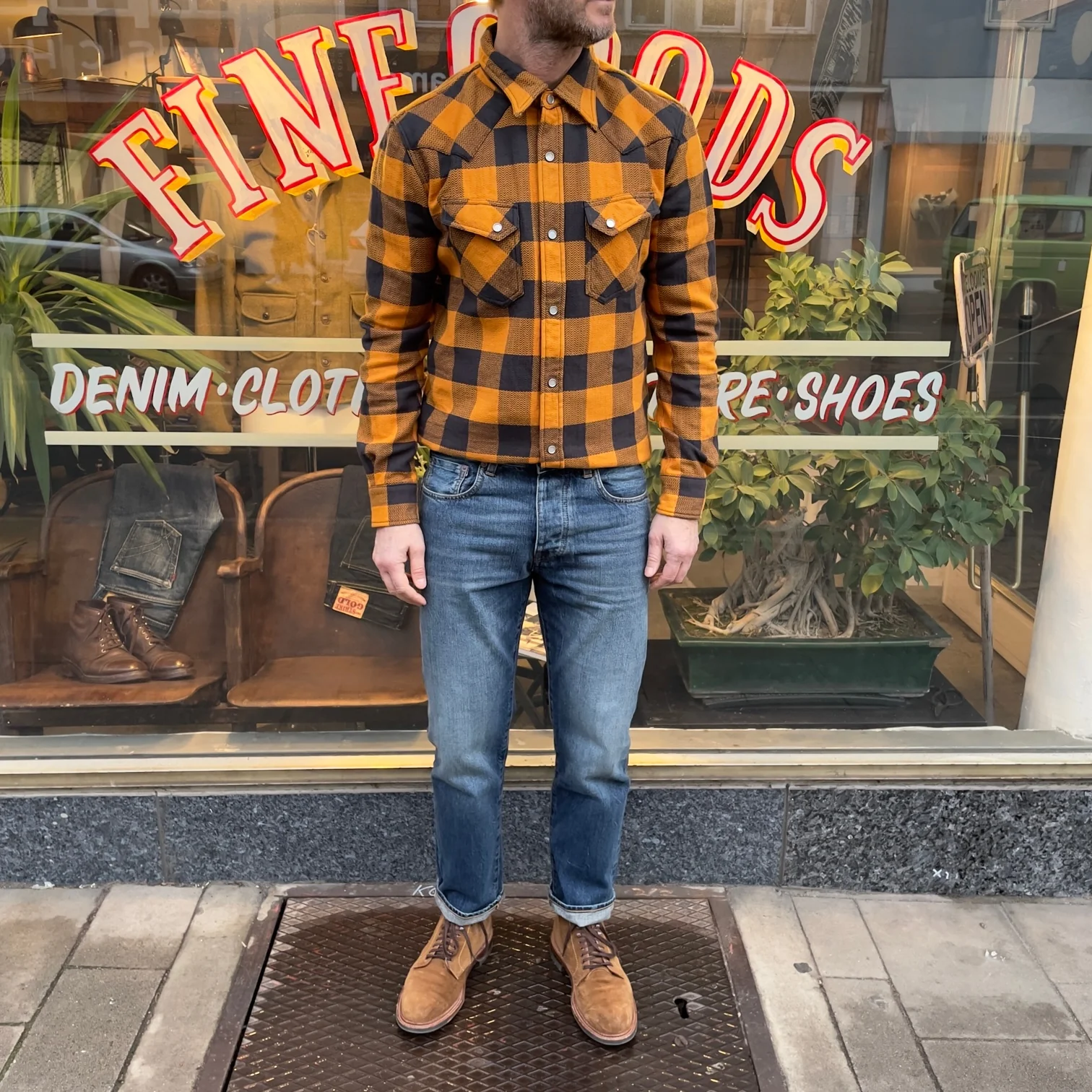the flat head | fn-snw-101l block check flannel western shirt orange-charcoal - Image 3