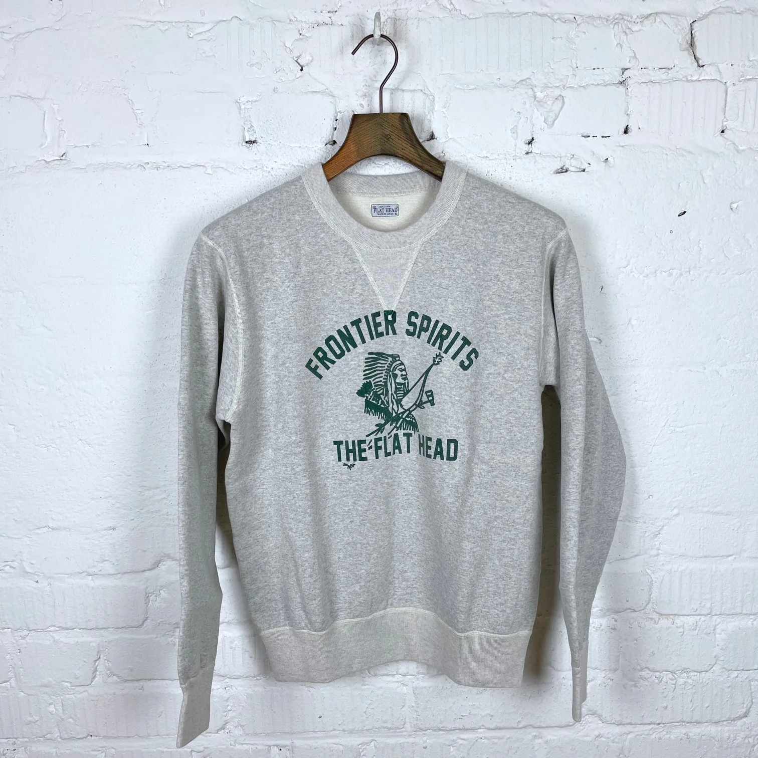 the flat head | fn-swc-213 crew neck sweatshirt frontier spirits - oatmeal