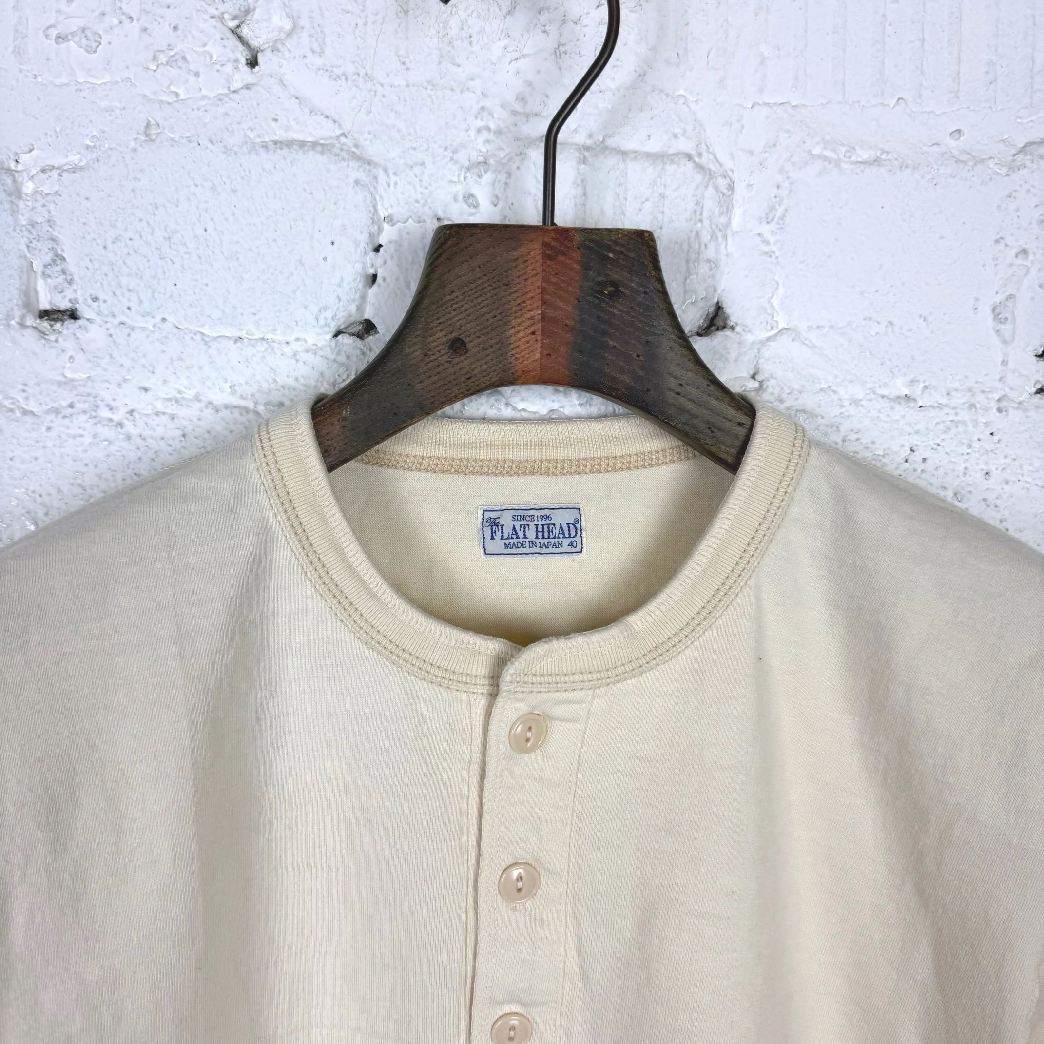 the flat head | fn-tshl-004 henley neck l/s t-shirt - ivory - Image 4