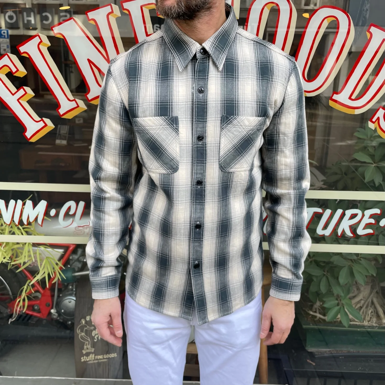 the flat head | ombre heavy flannel shirt - ivory - navy - Image 3