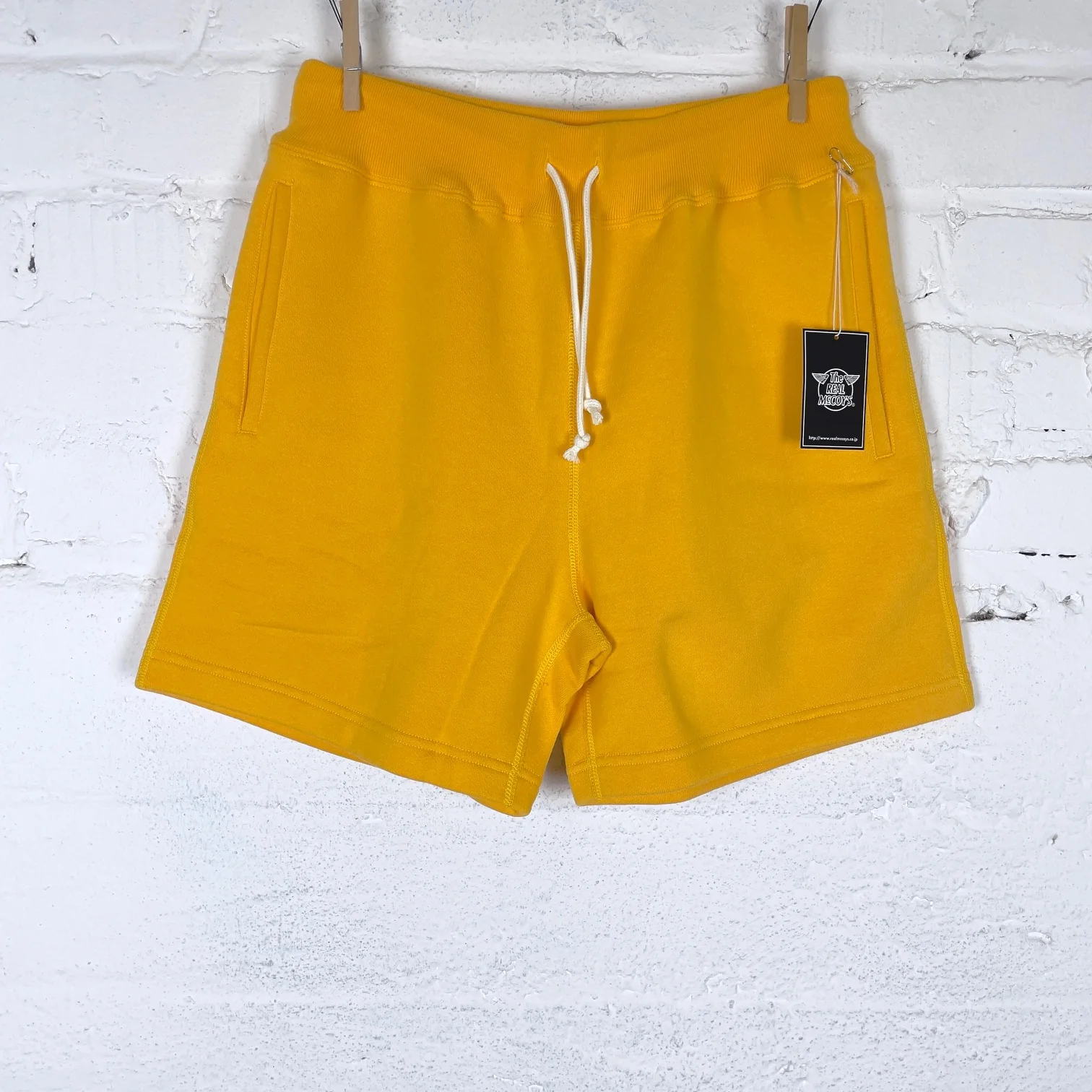 the real mccoy's | 9oz loopwheel sweatshorts yellow