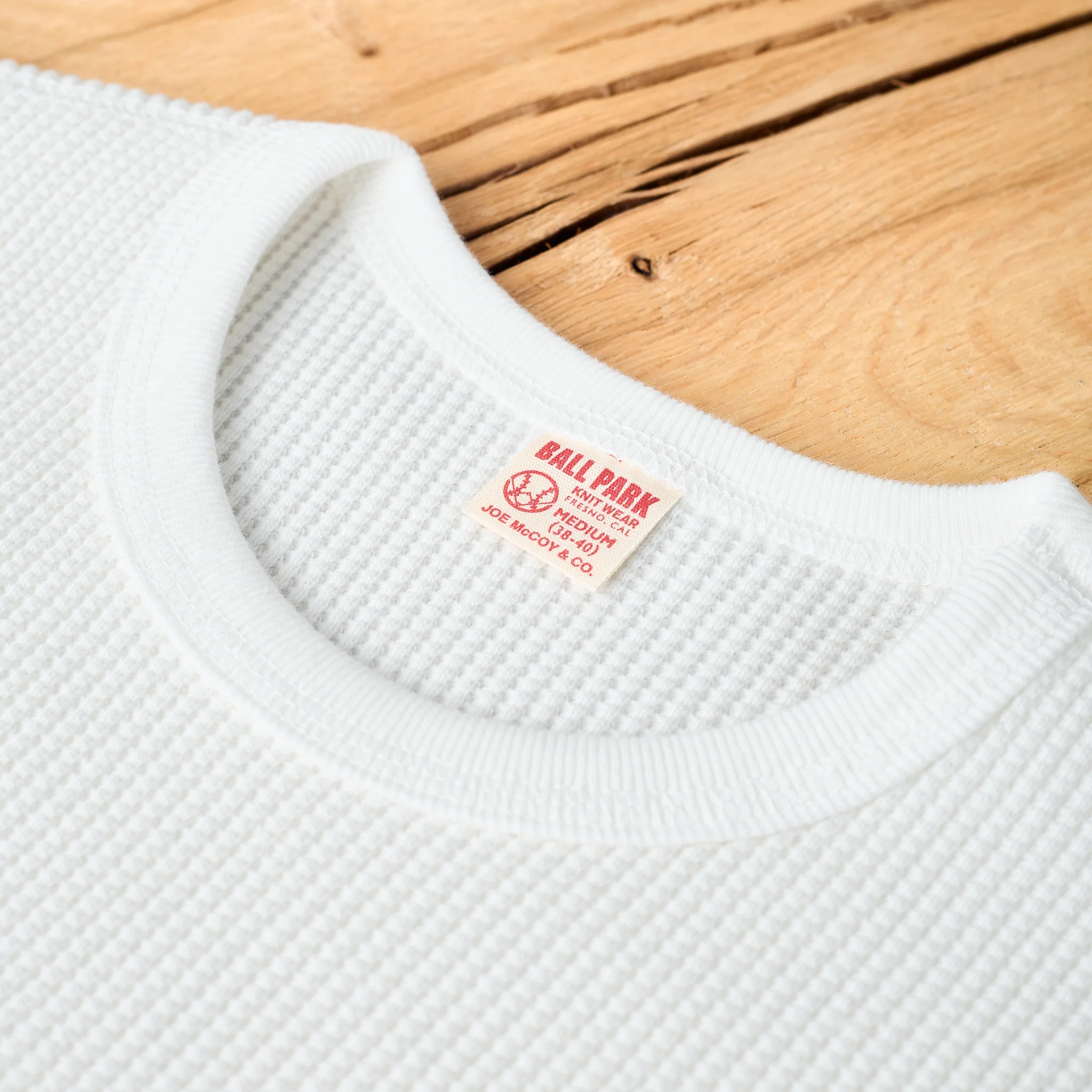 the real mccoy's | ball park waffle thermal shirt - white - Image 4