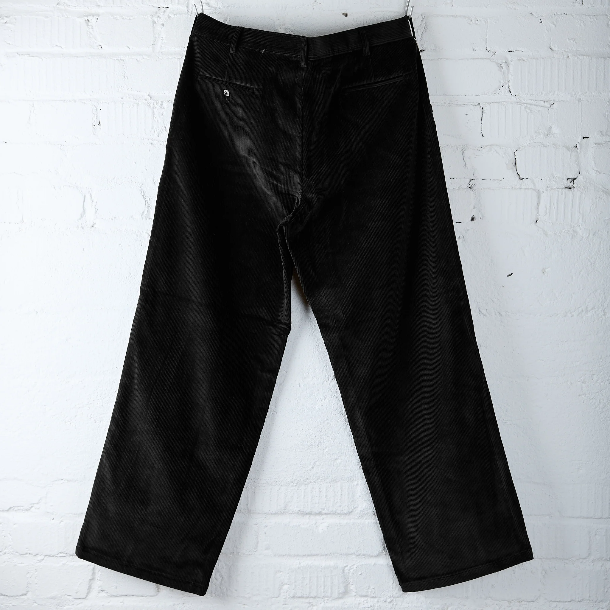 the real mccoy's | double-pleat corduroy trousers - black - Image 3