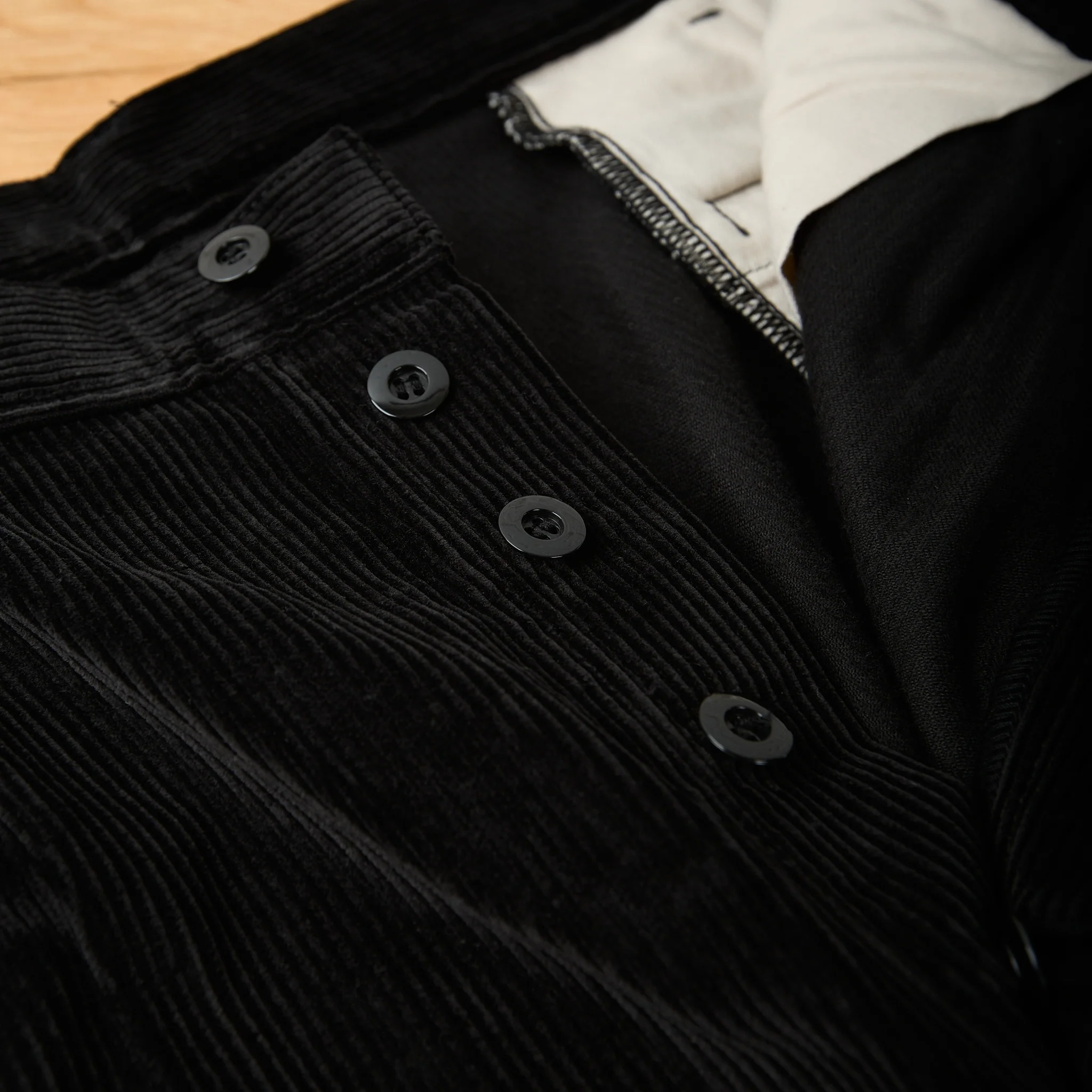 the real mccoy's | double-pleat corduroy trousers - black - Image 4