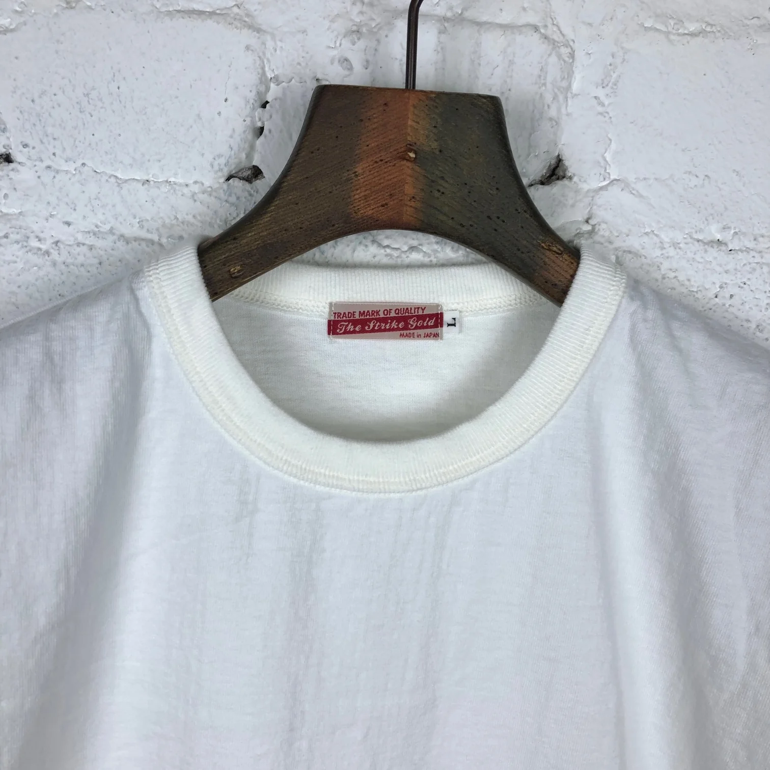 the strike gold | sgt001 loopwheeled t-shirt white - Image 4
