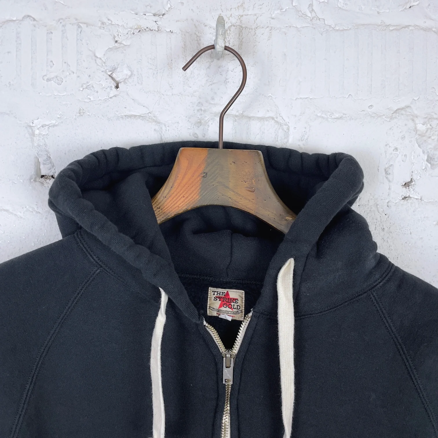 the strike gold | sgc004 heavy loopwheeled zip hoodie black - Image 2