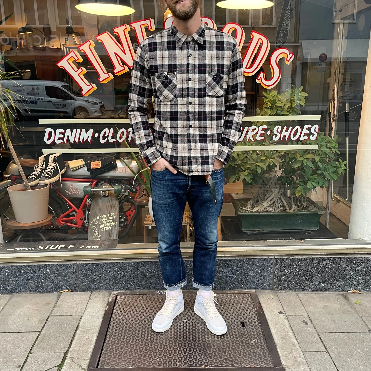 the strike gold | sgs2205 brushed soft flannel check work shirt black - Image 2