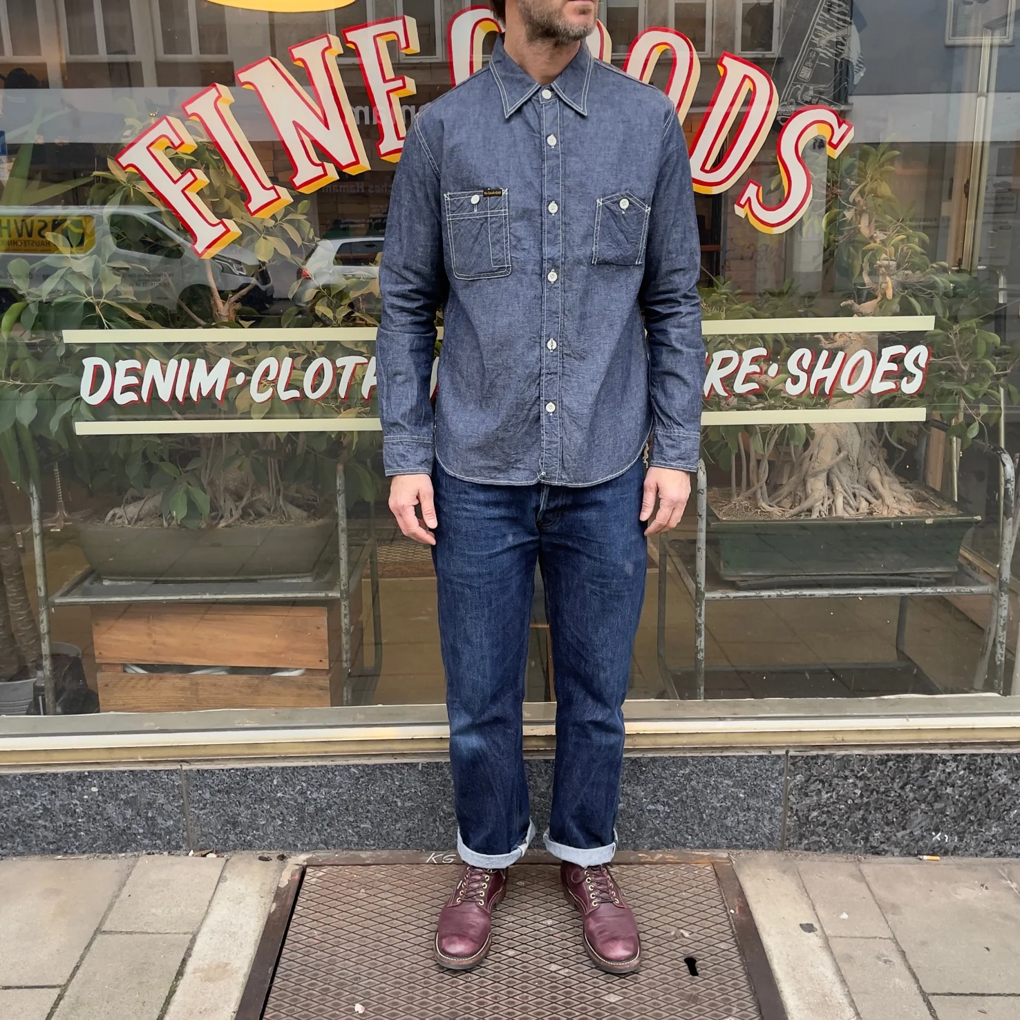 the strike gold | sgs2301 selvedge chambray work shirt - Image 2