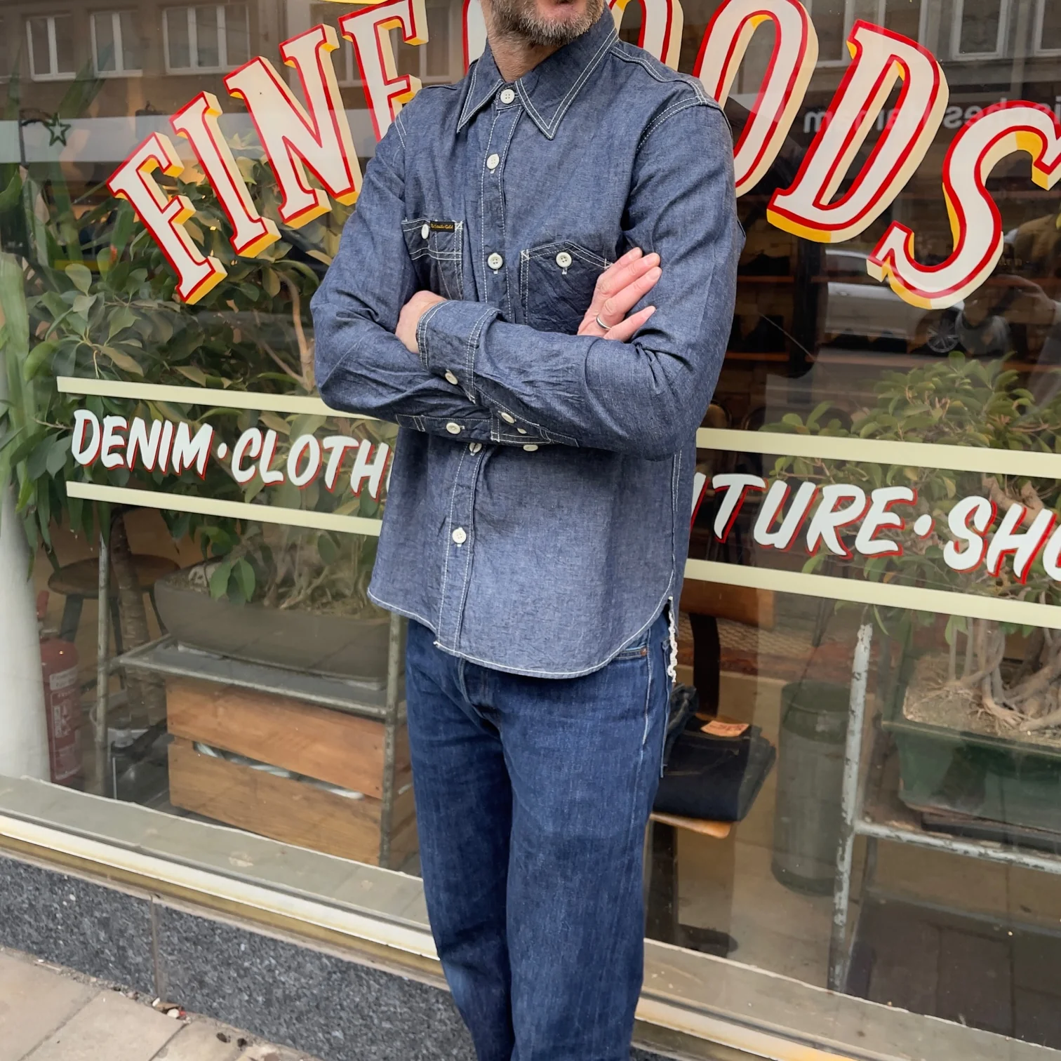 the strike gold | sgs2301 selvedge chambray work shirt - Image 3