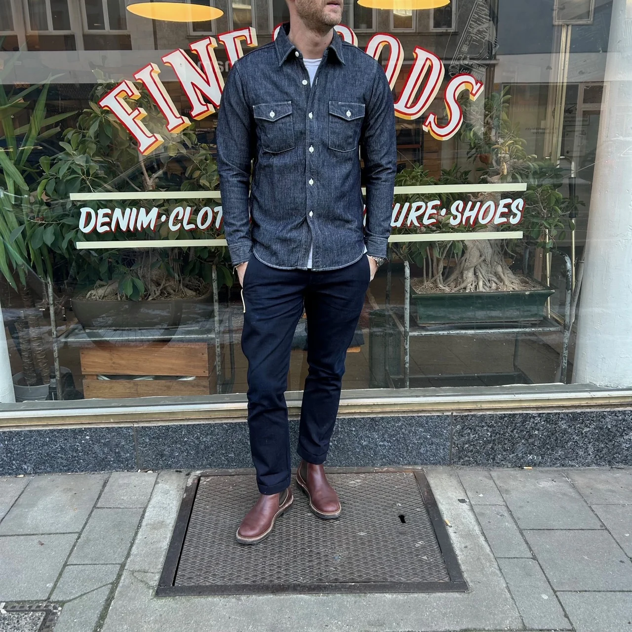 ues | 11.4oz indigo double weave shirt - Image 2