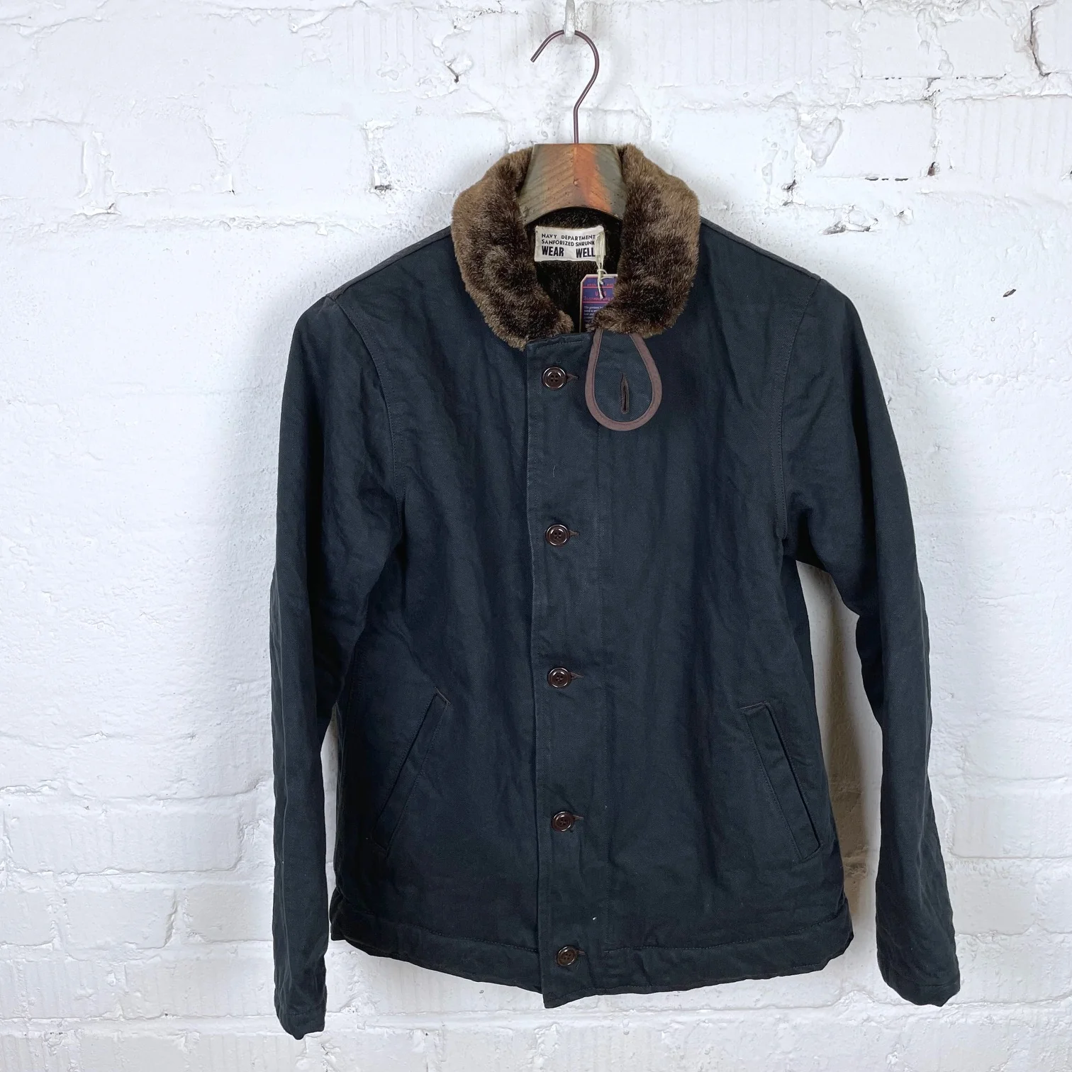 ues | deck jacket black