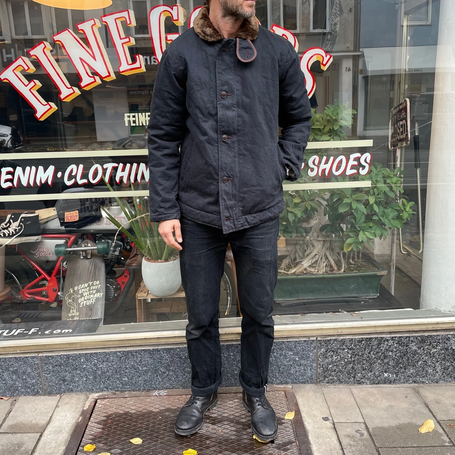 ues | deck jacket black - Image 2