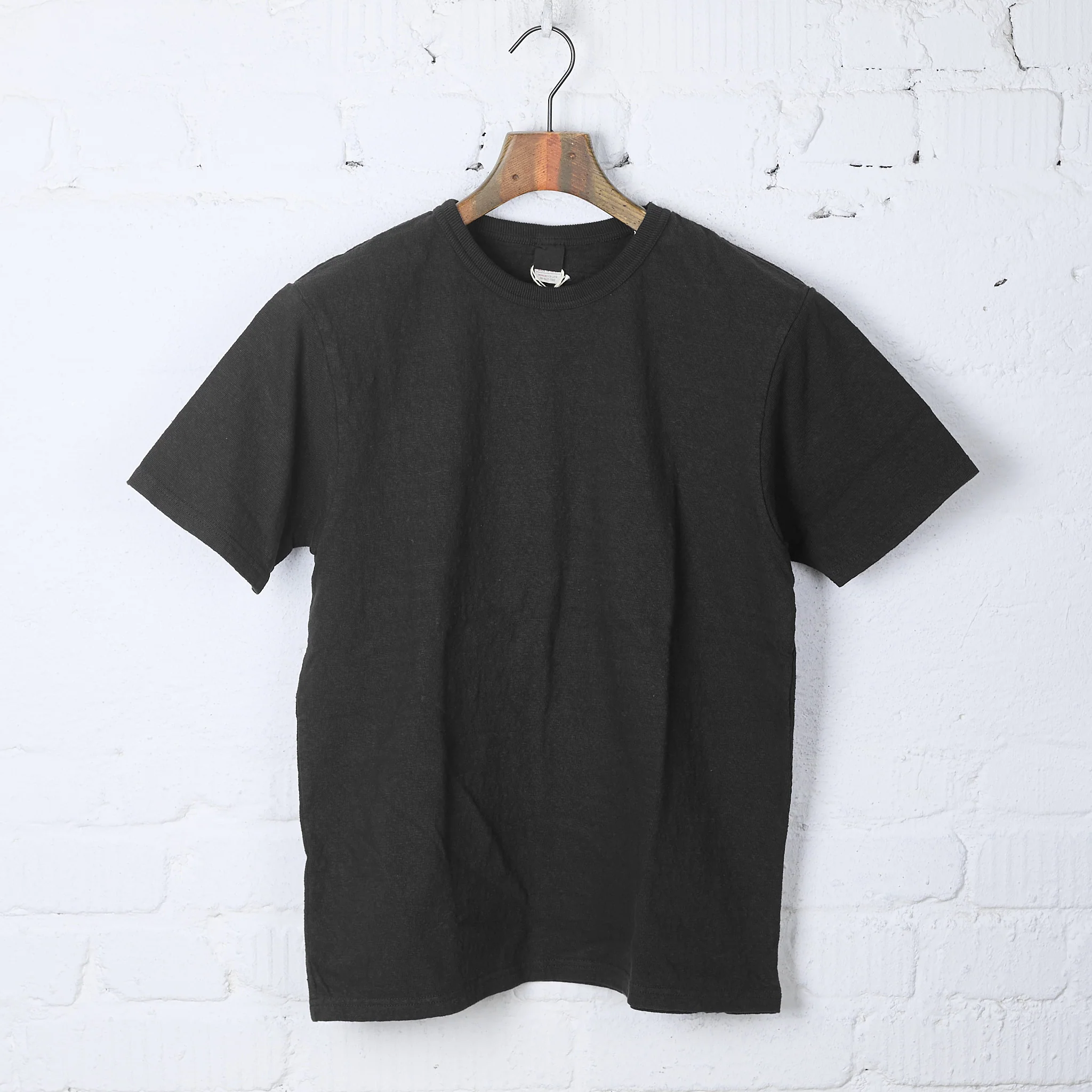 ues | no. 8. slub nep t-shirt - black