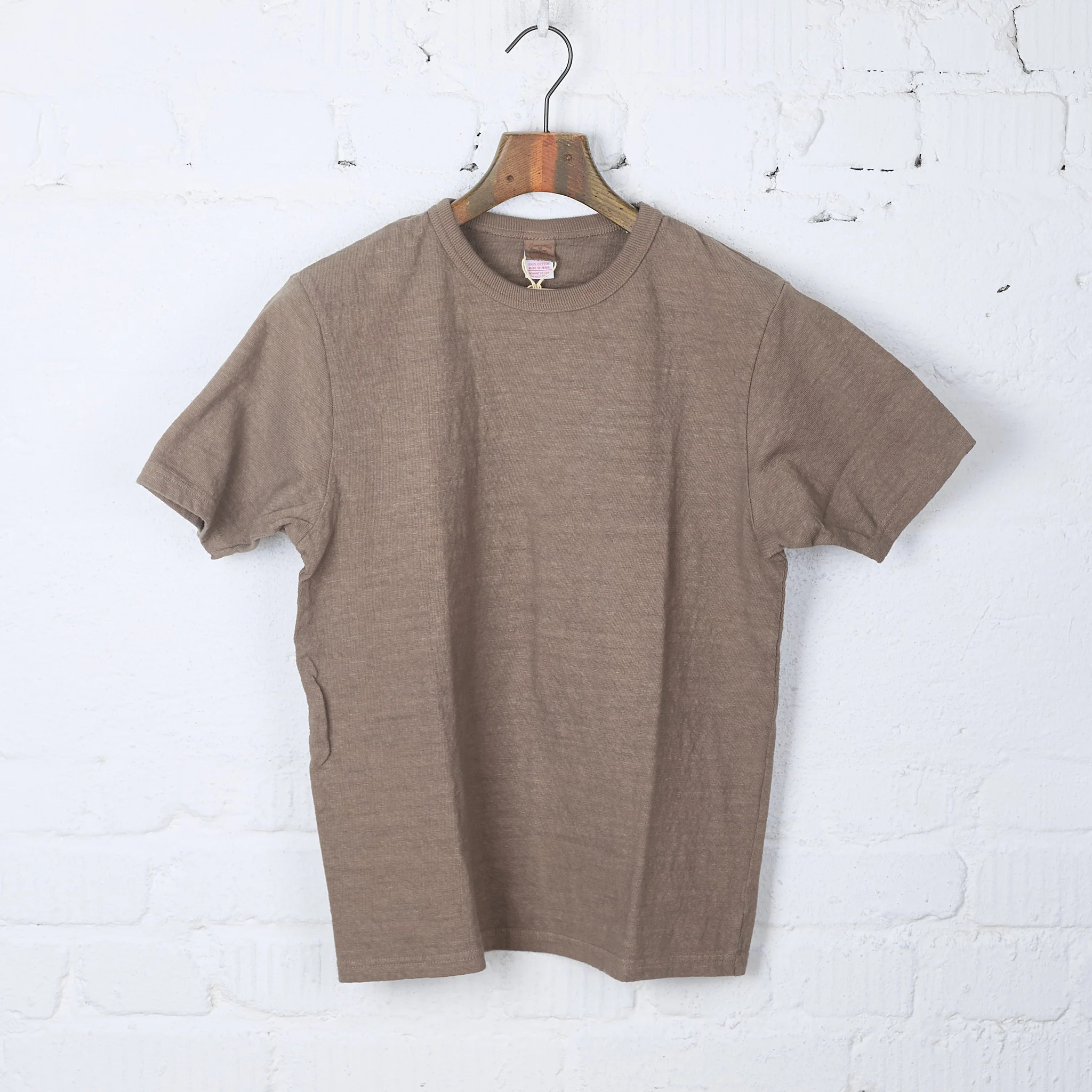 ues | no. 8. slub nep t-shirt - brown