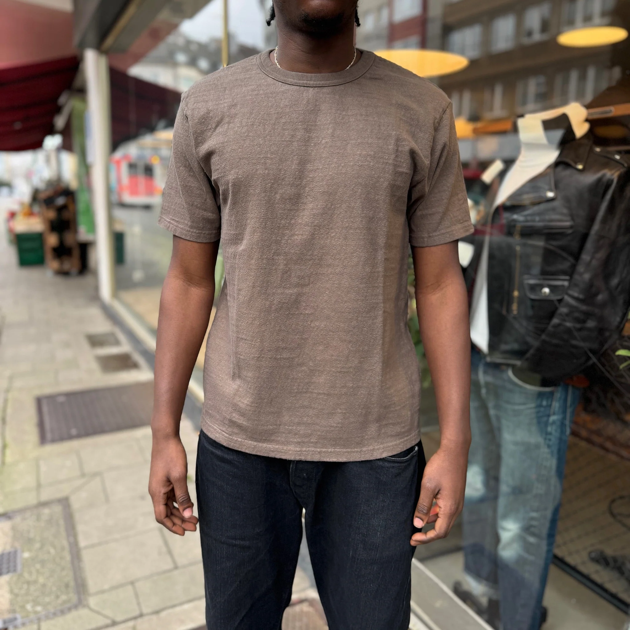 ues | no. 8. slub nep t-shirt - brown - Image 2