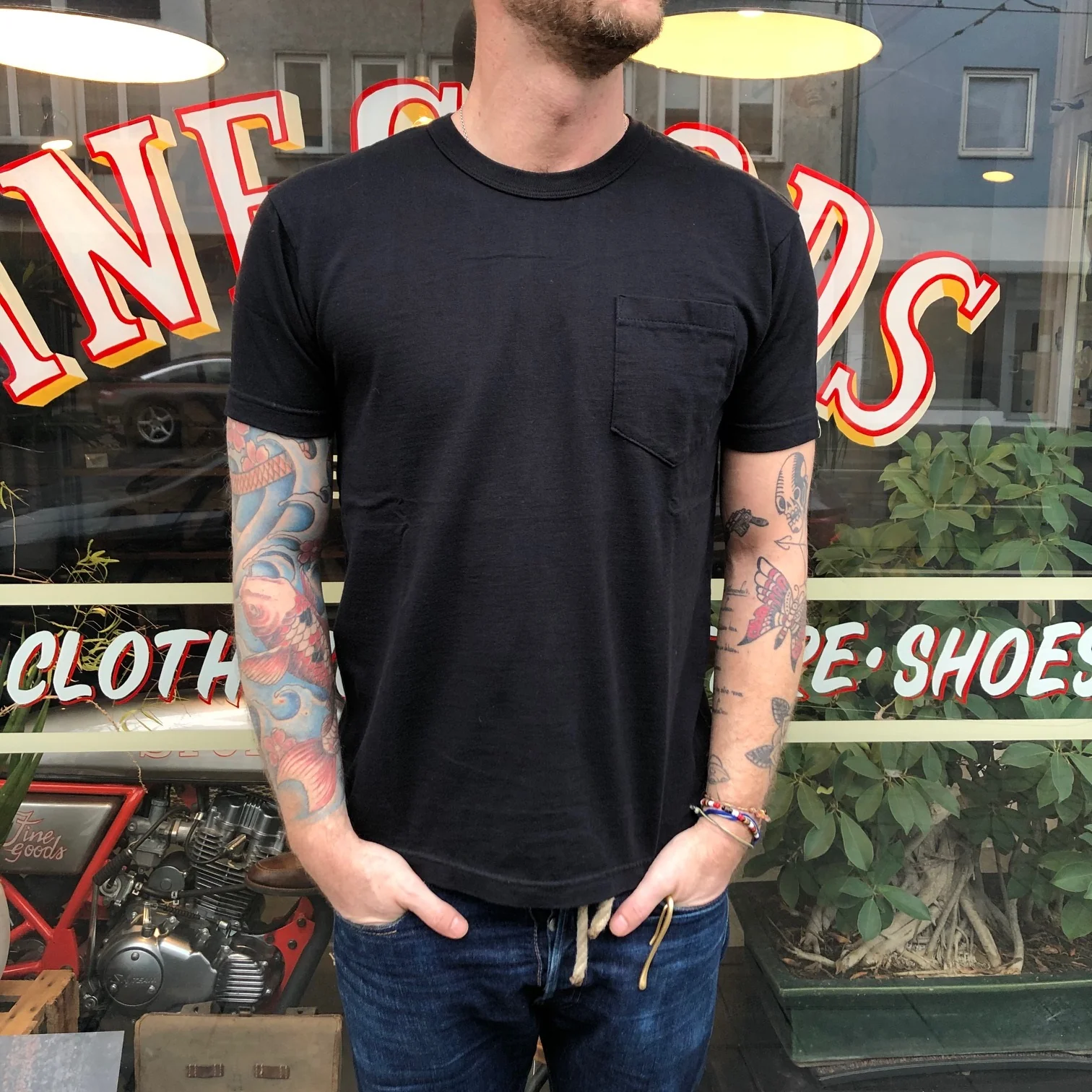ues | ramayana pocket t-shirt - black - Image 2
