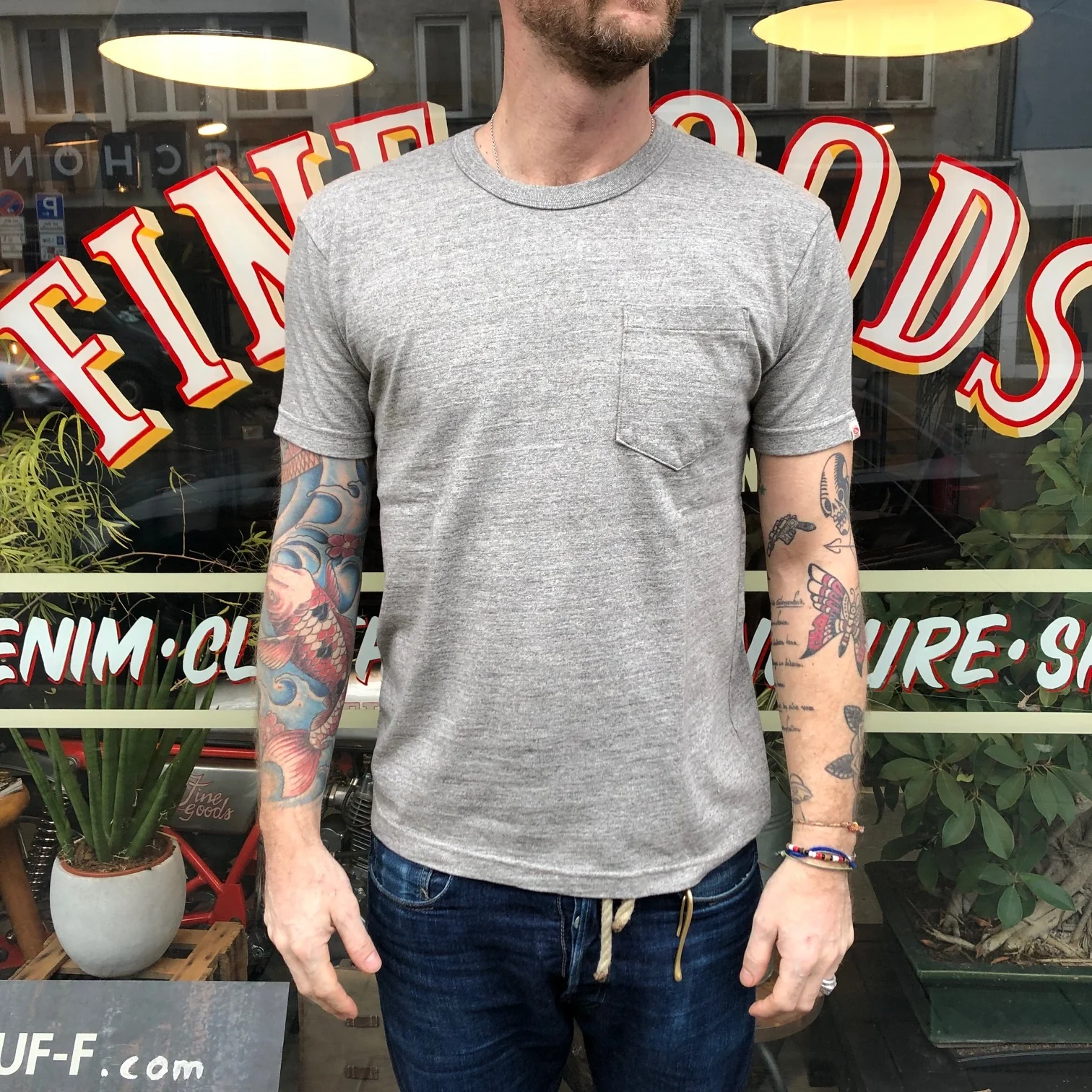 ues | ramayana pocket t-shirt - gray - Image 2