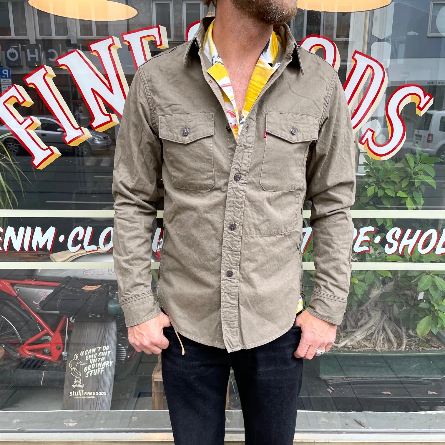 ues | traveler shirt olive - Image 3