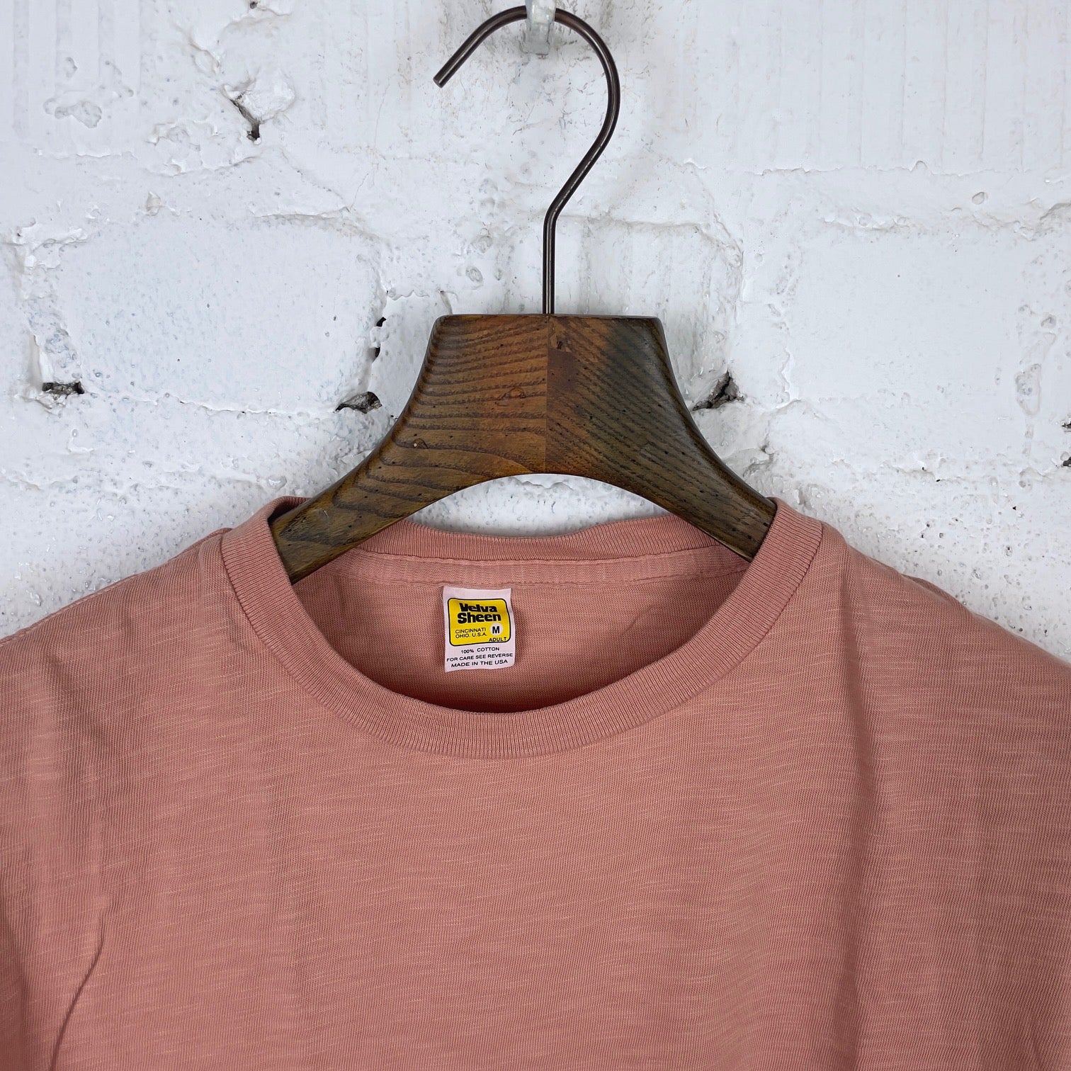 velva sheen | rolled s-s tee o.beige - Image 3
