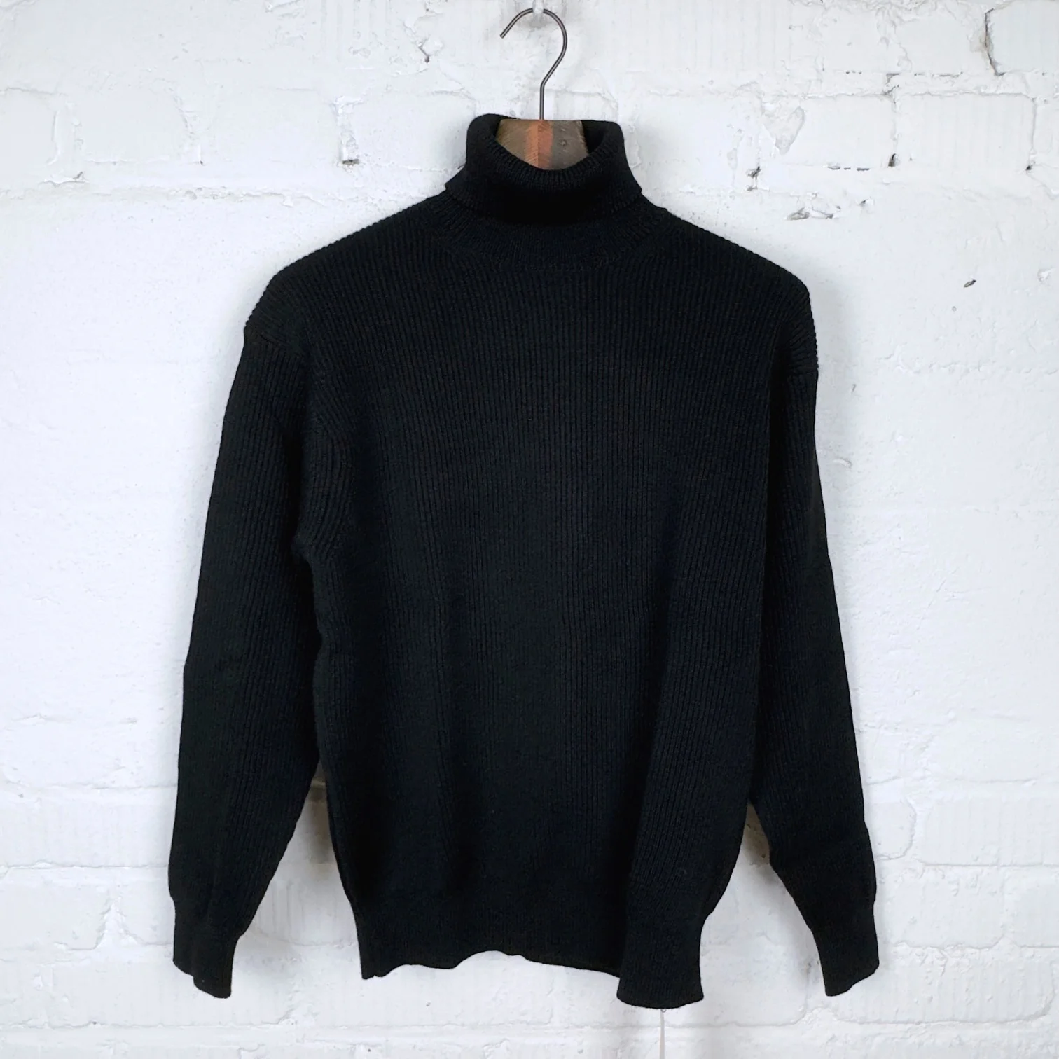 vincent et mireille | turtle neck sweater - black