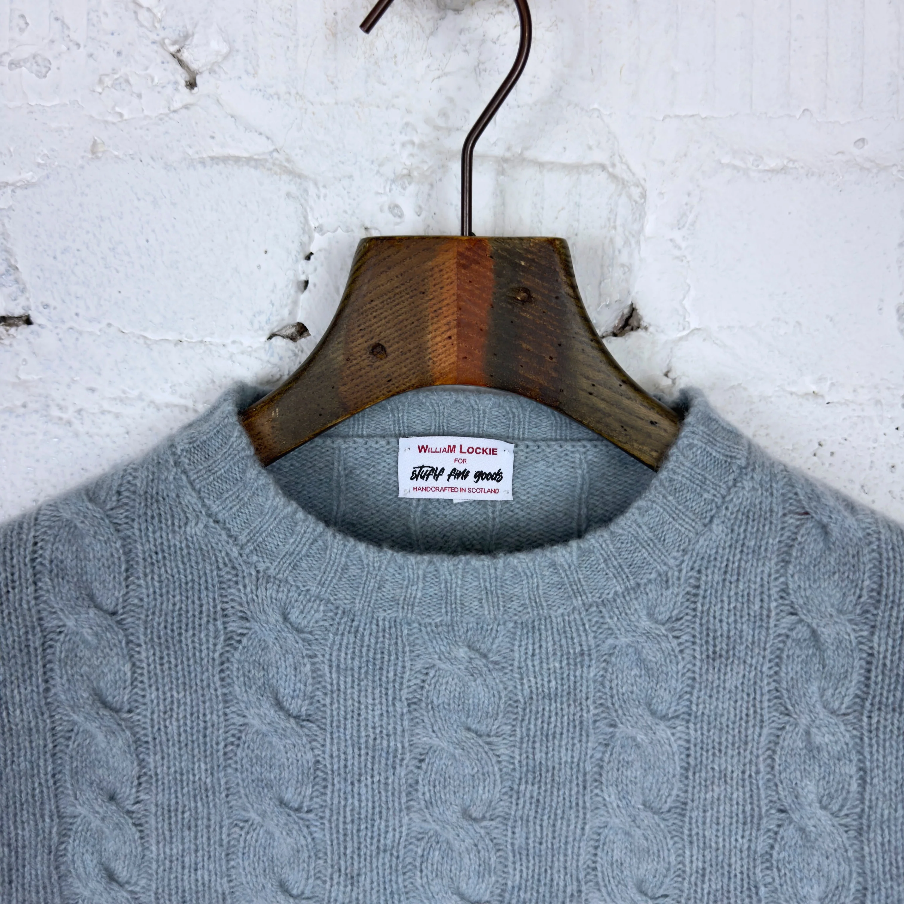 william lockie | gullan super geelong cable knit sweater - haar - Image 3