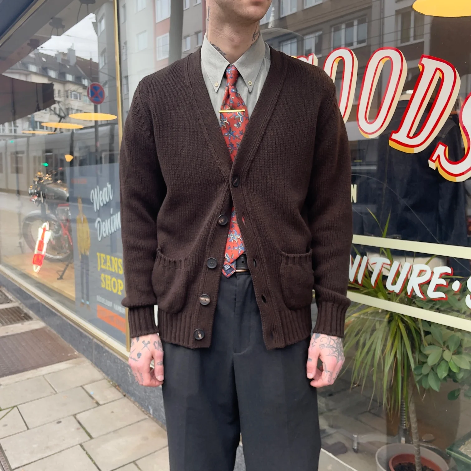 william lockie x stuf|f | lonny 2-pocket cardigan lambswool - ebony - Image 4