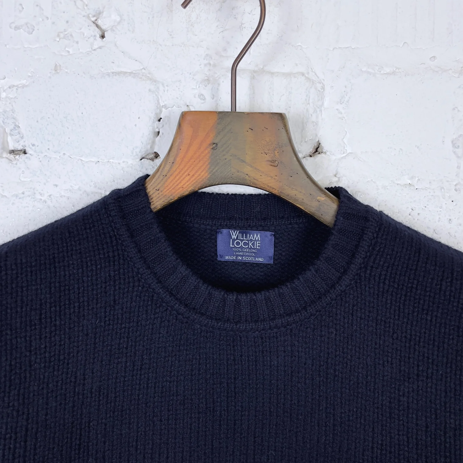 william lockie x stuf|f | lonny 4-ply crew neck sweater - dk. navy - Image 2