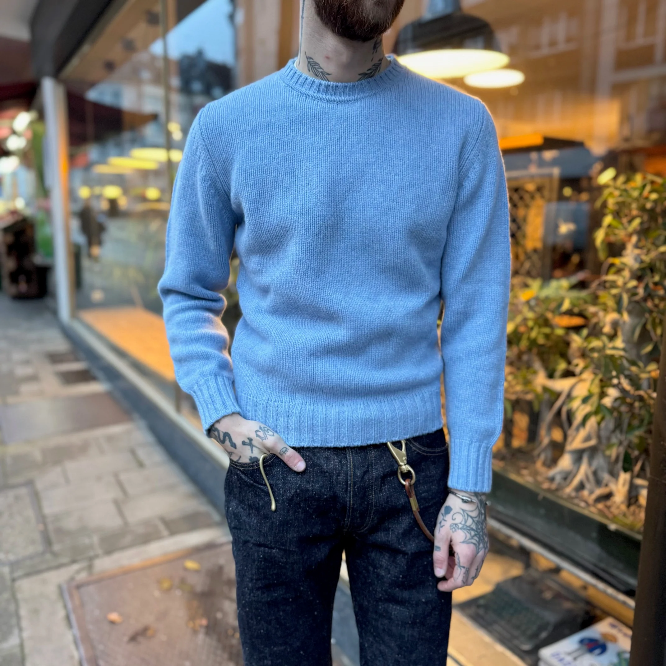 william lockie x stuf|f | lonny 4-ply crew neck sweater - glacier - Image 2